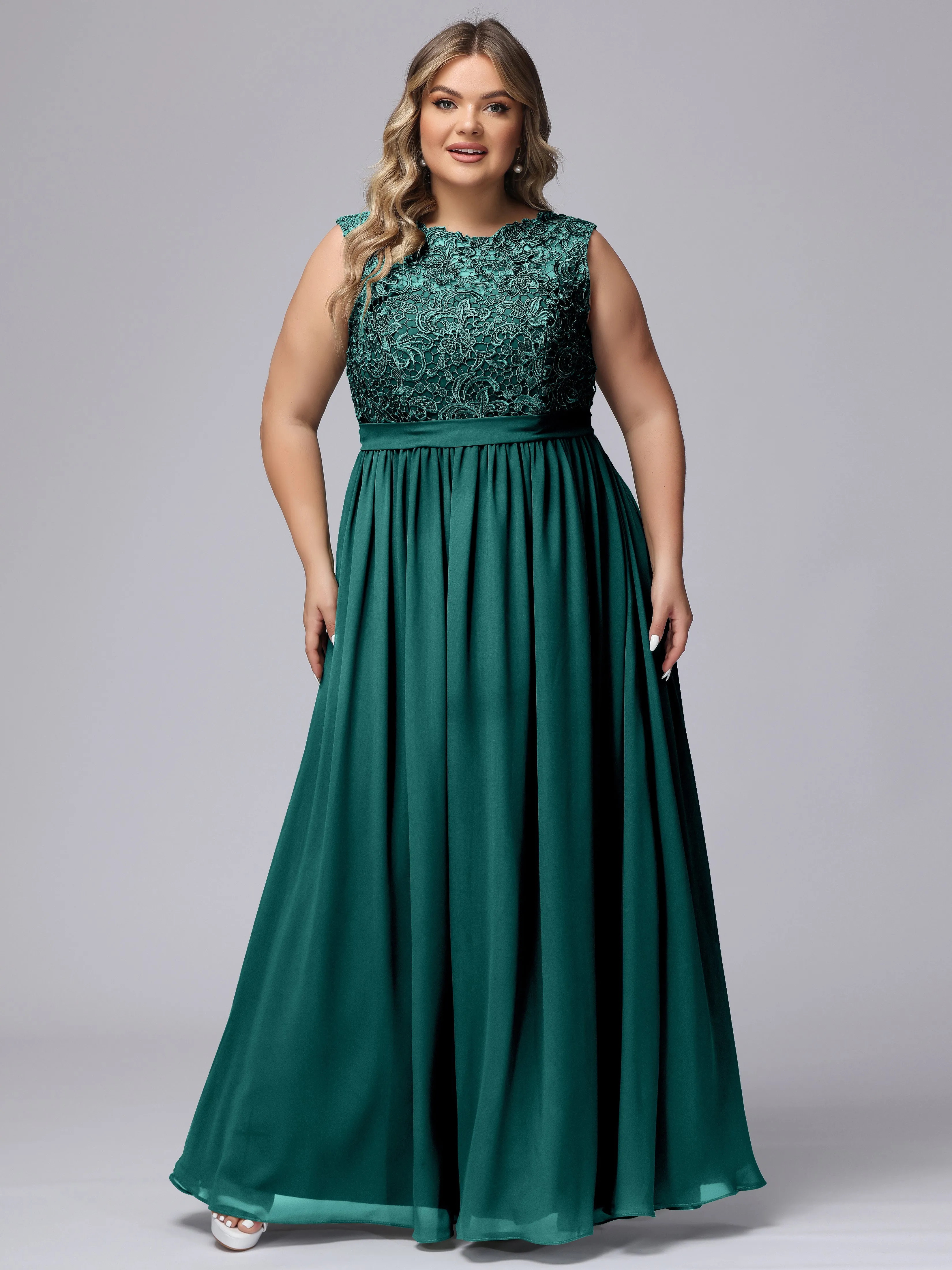 A-Line Sleeveless Lace Top Chiffon Plus Size Bridesmaid Dresses