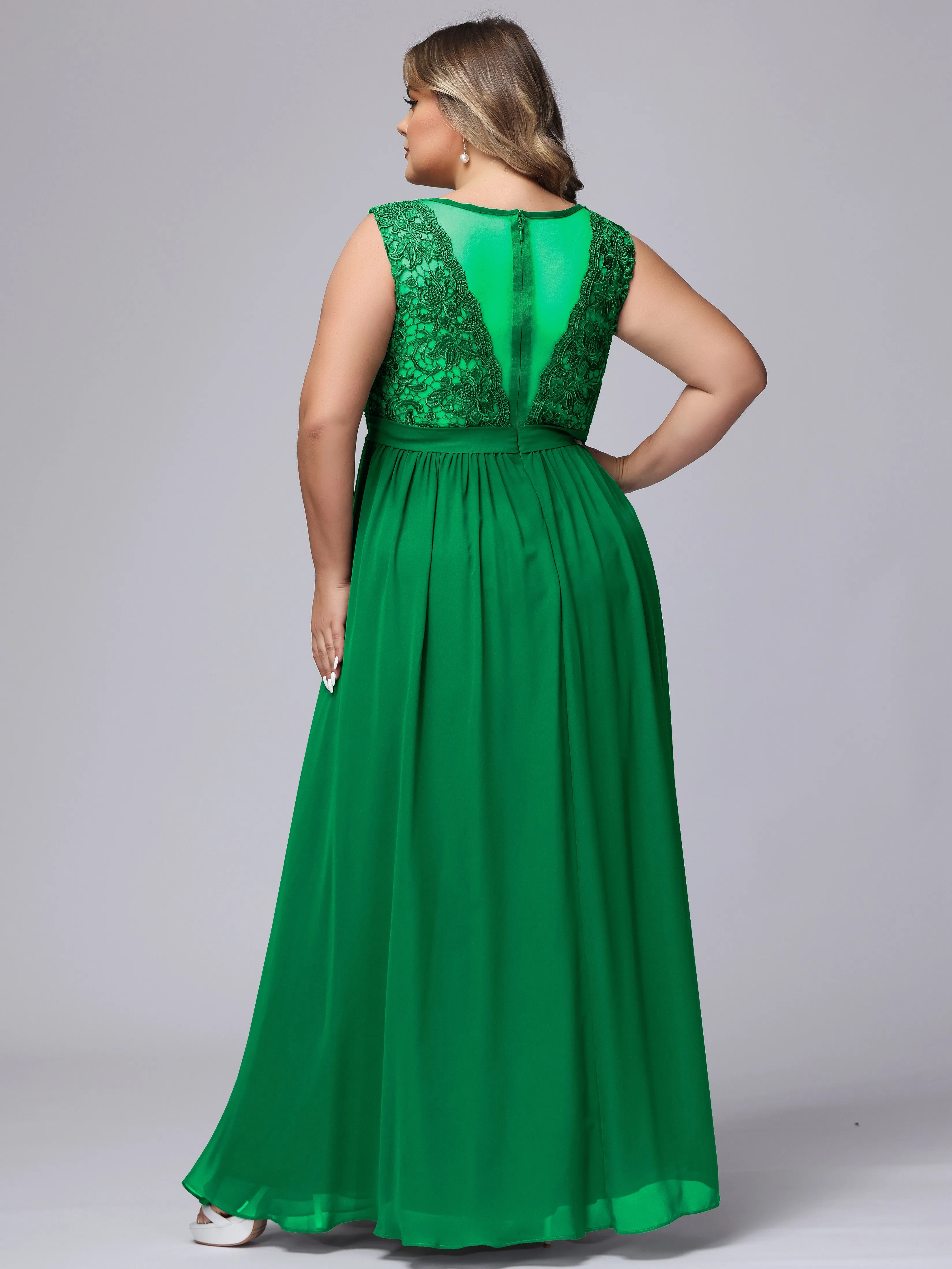 A-Line Sleeveless Lace Top Chiffon Plus Size Bridesmaid Dresses