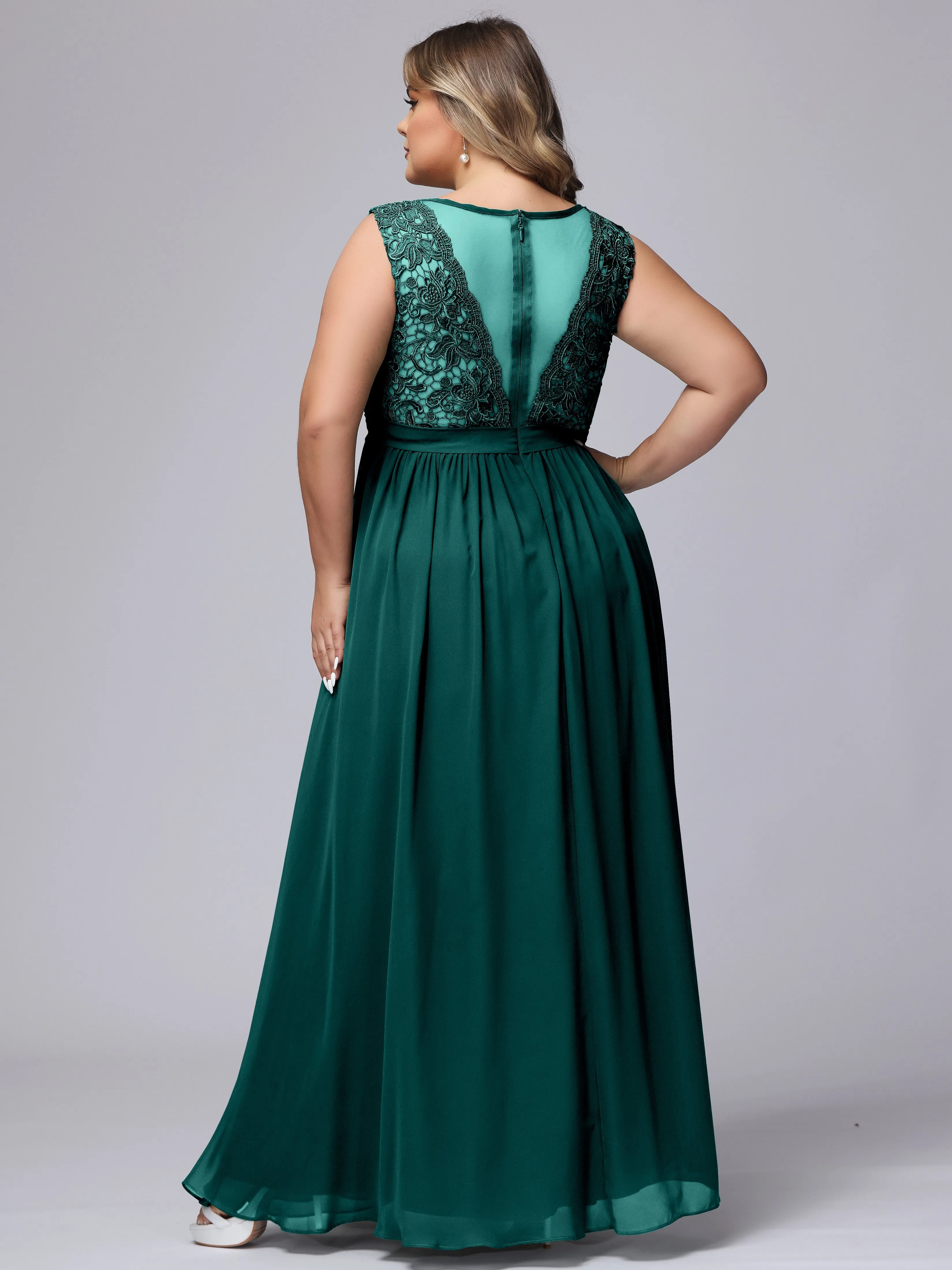 A-Line Sleeveless Lace Top Chiffon Plus Size Bridesmaid Dresses