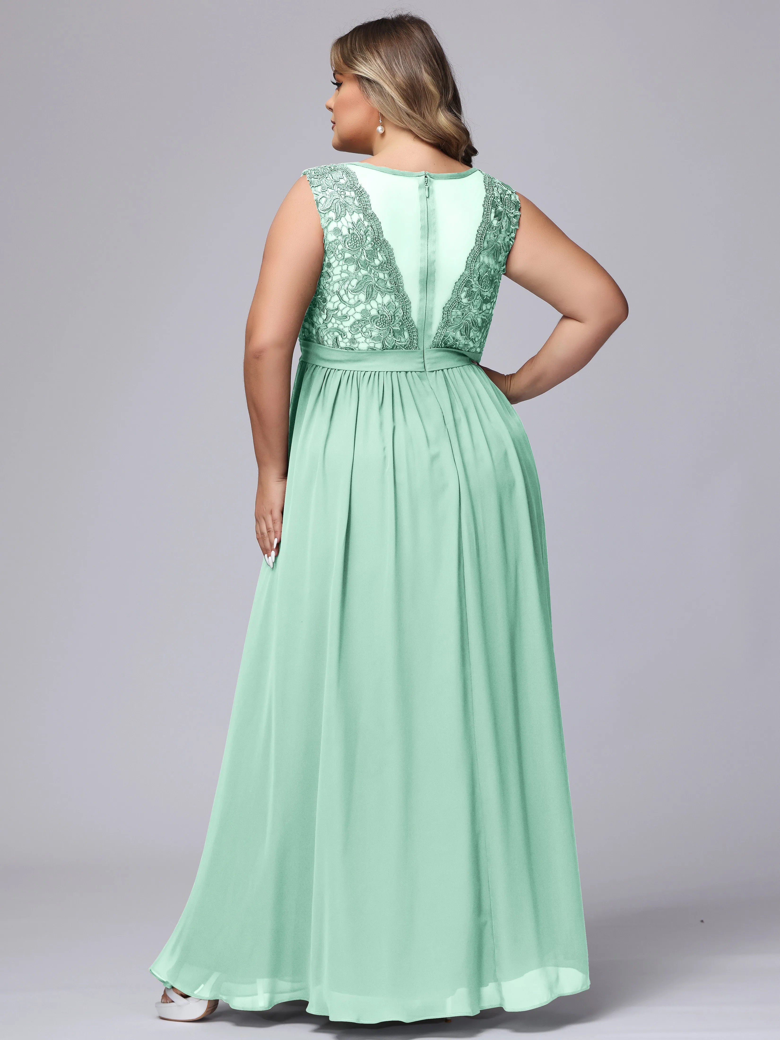 A-Line Sleeveless Lace Top Chiffon Plus Size Bridesmaid Dresses
