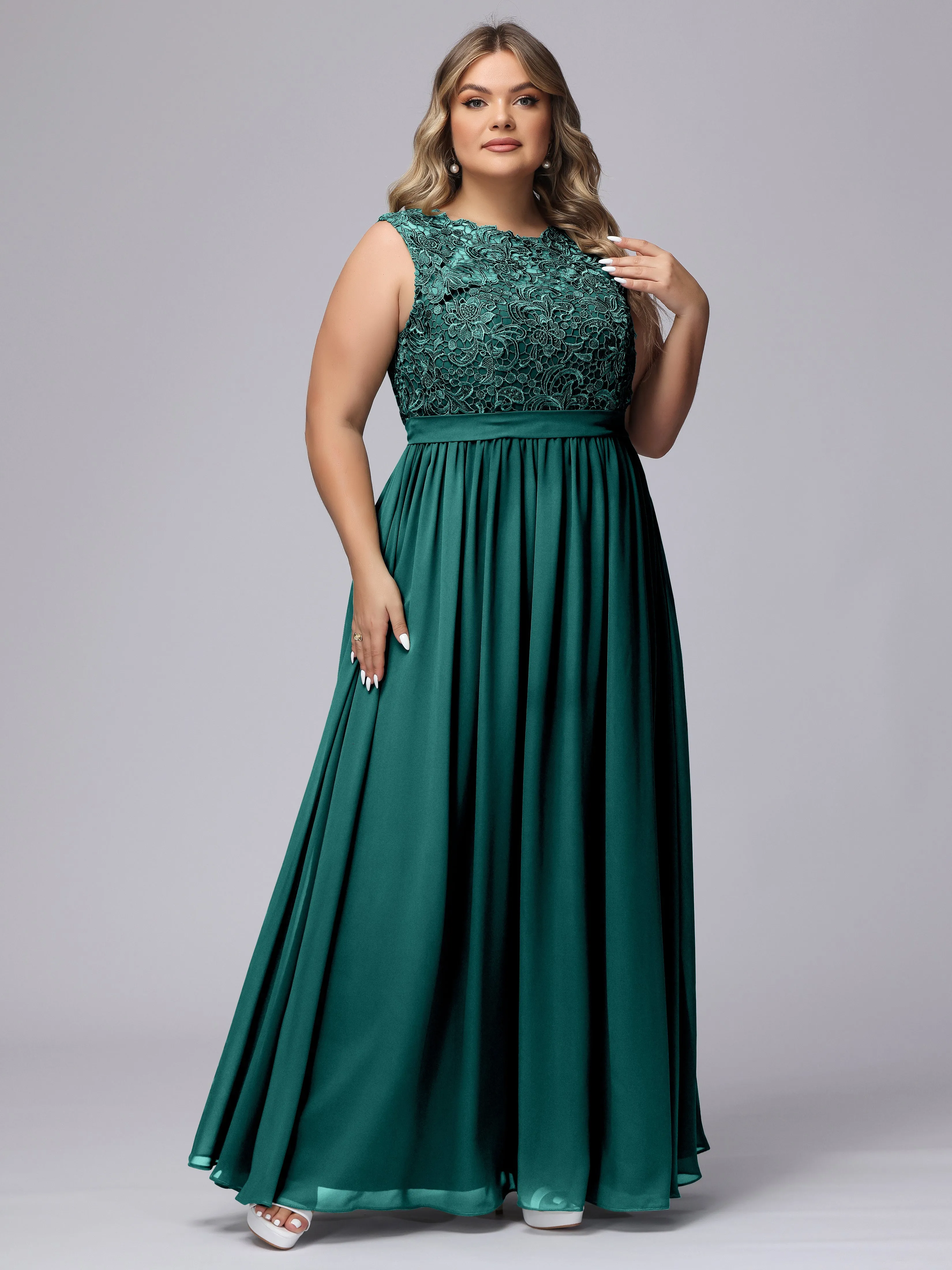A-Line Sleeveless Lace Top Chiffon Plus Size Bridesmaid Dresses