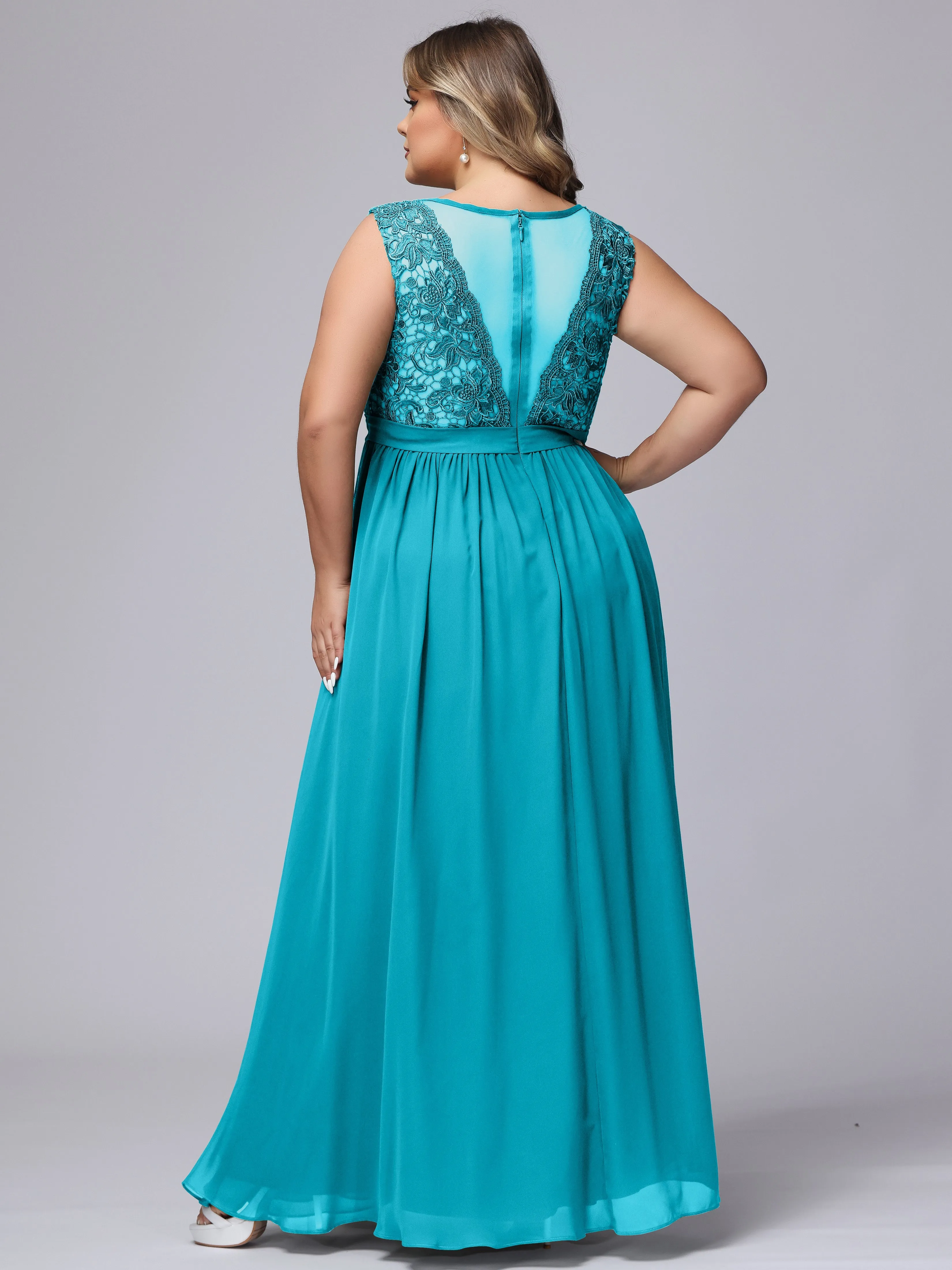 A-Line Sleeveless Lace Top Chiffon Plus Size Bridesmaid Dresses