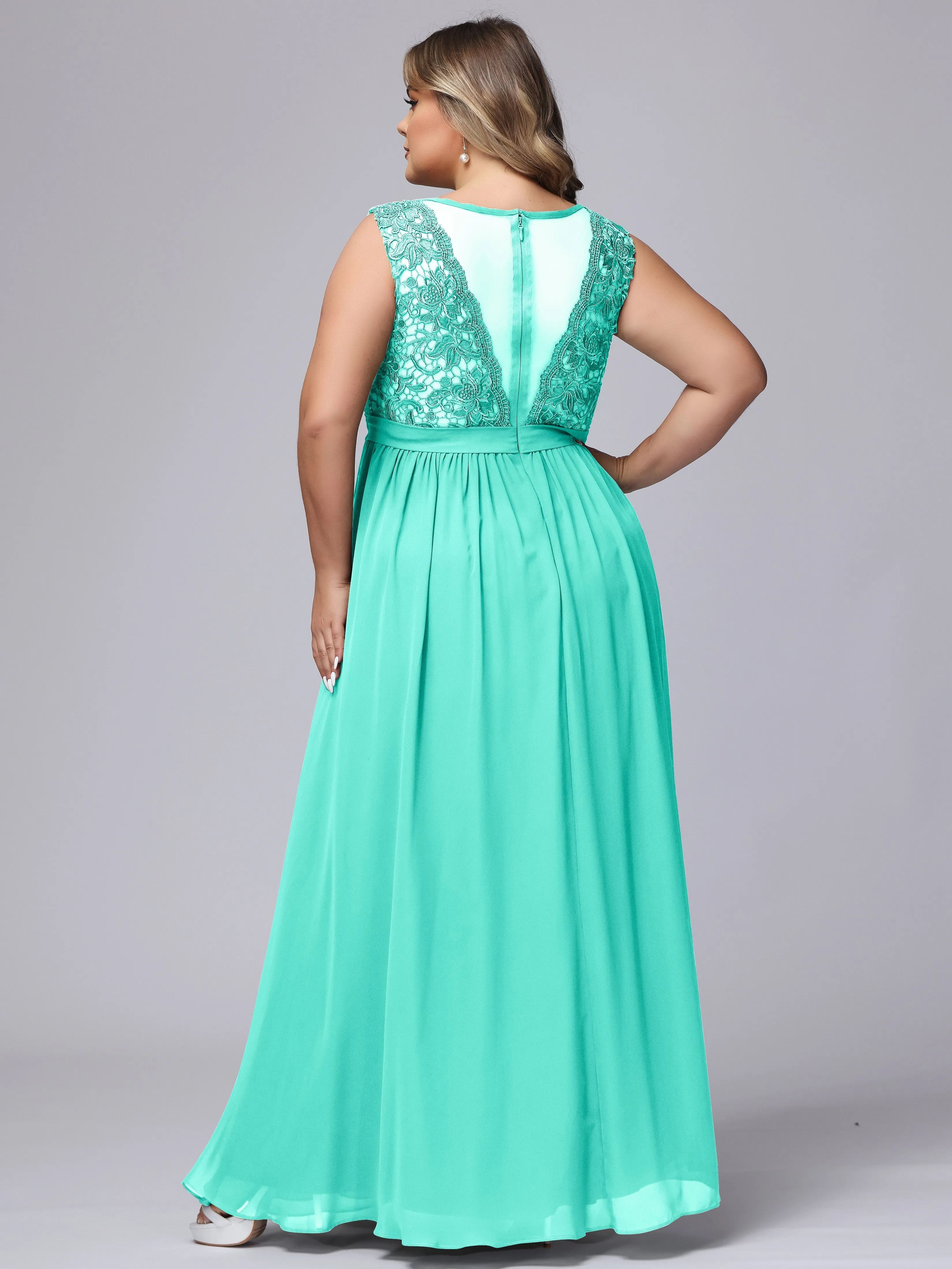 A-Line Sleeveless Lace Top Chiffon Plus Size Bridesmaid Dresses