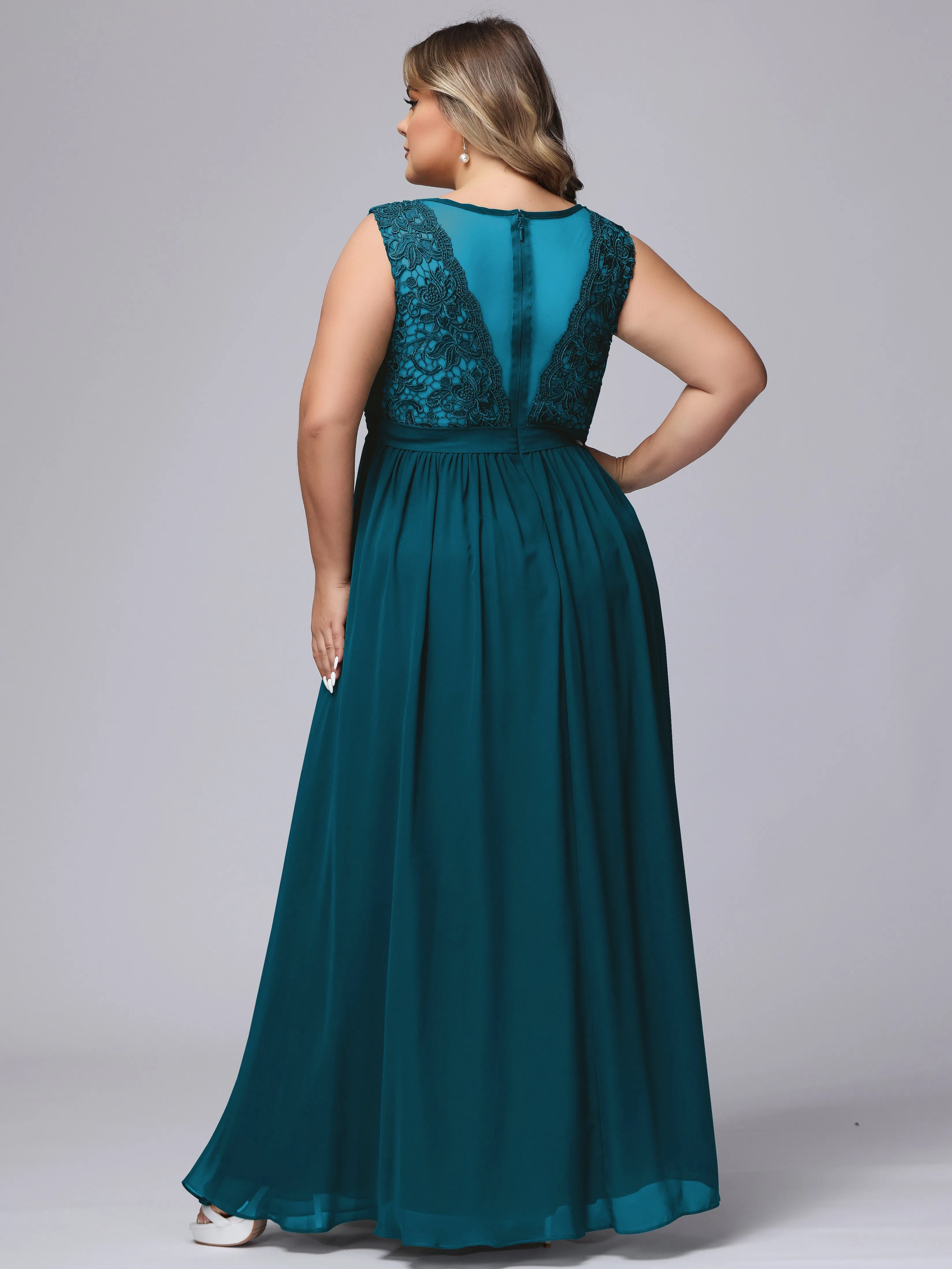 A-Line Sleeveless Lace Top Chiffon Plus Size Bridesmaid Dresses