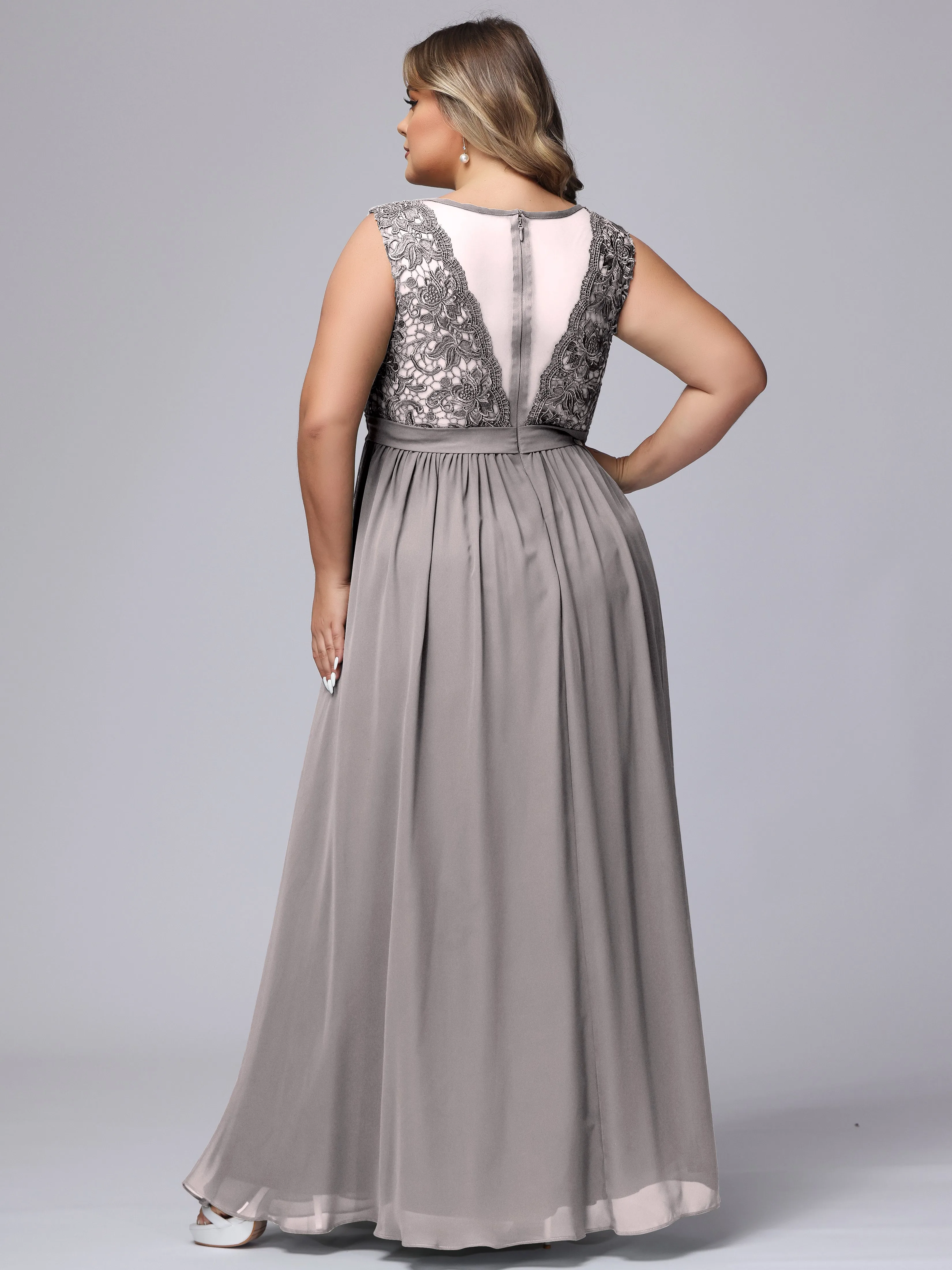 A-Line Sleeveless Lace Top Chiffon Plus Size Bridesmaid Dresses