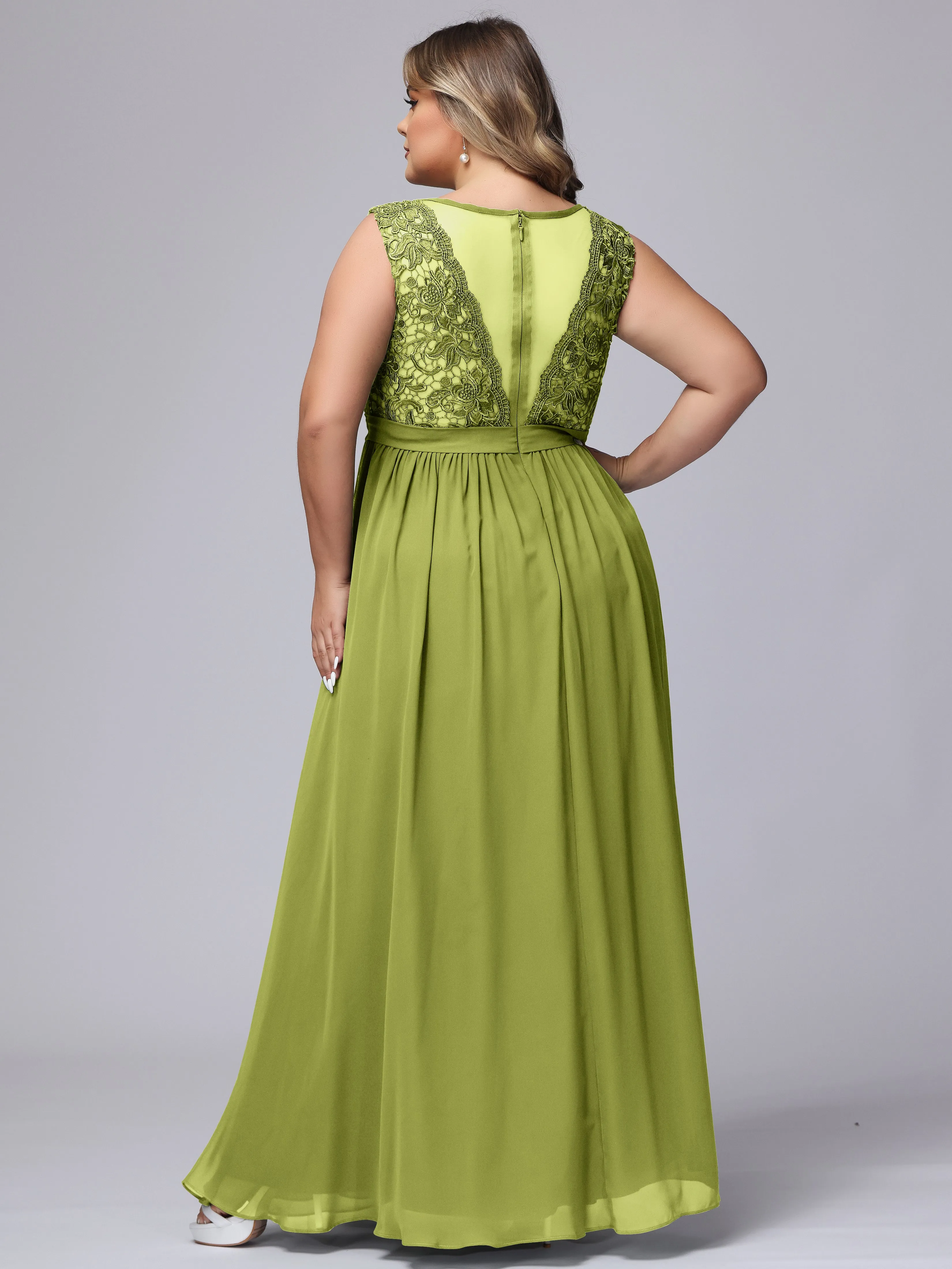 A-Line Sleeveless Lace Top Chiffon Plus Size Bridesmaid Dresses