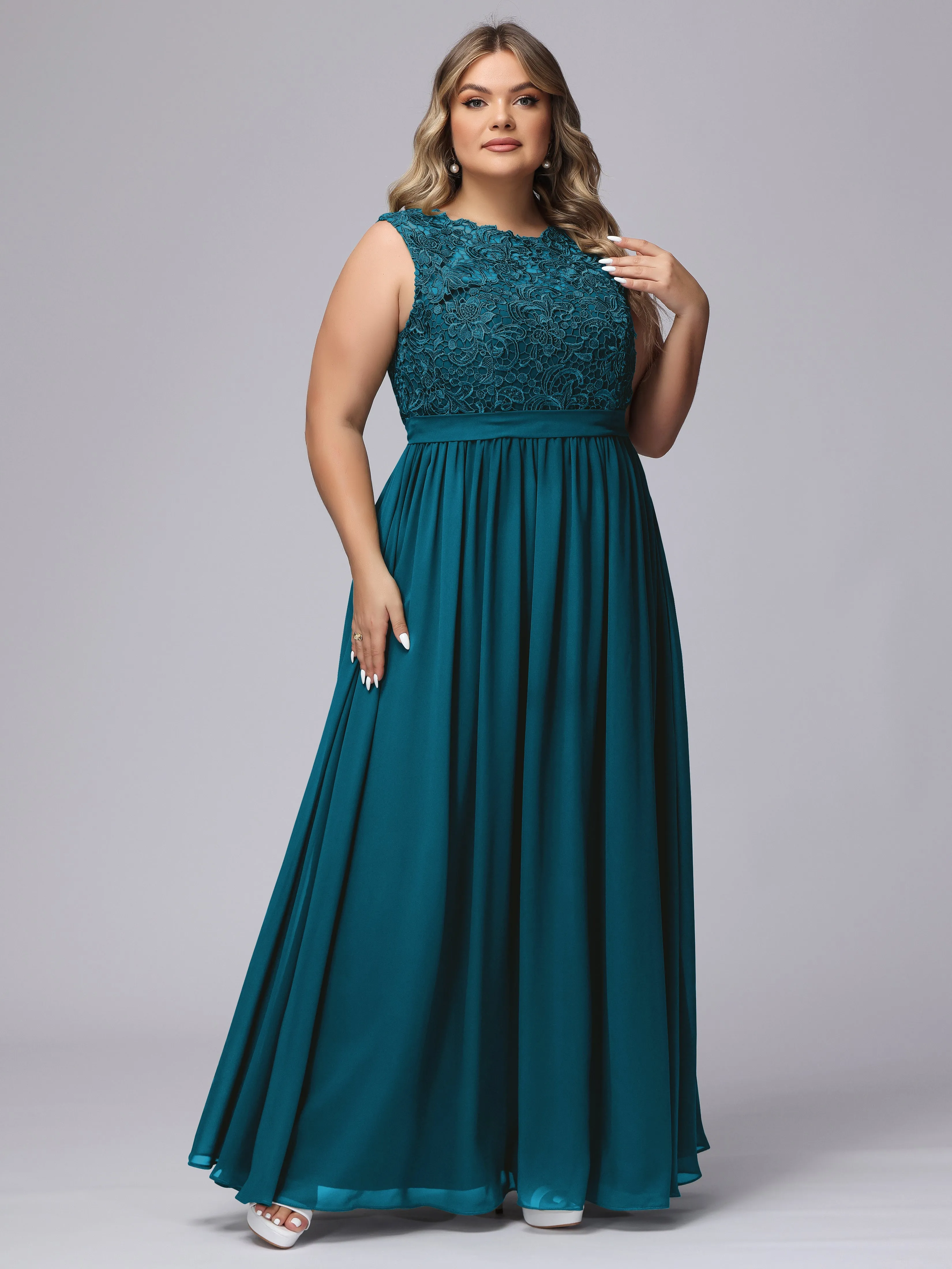 A-Line Sleeveless Lace Top Chiffon Plus Size Bridesmaid Dresses