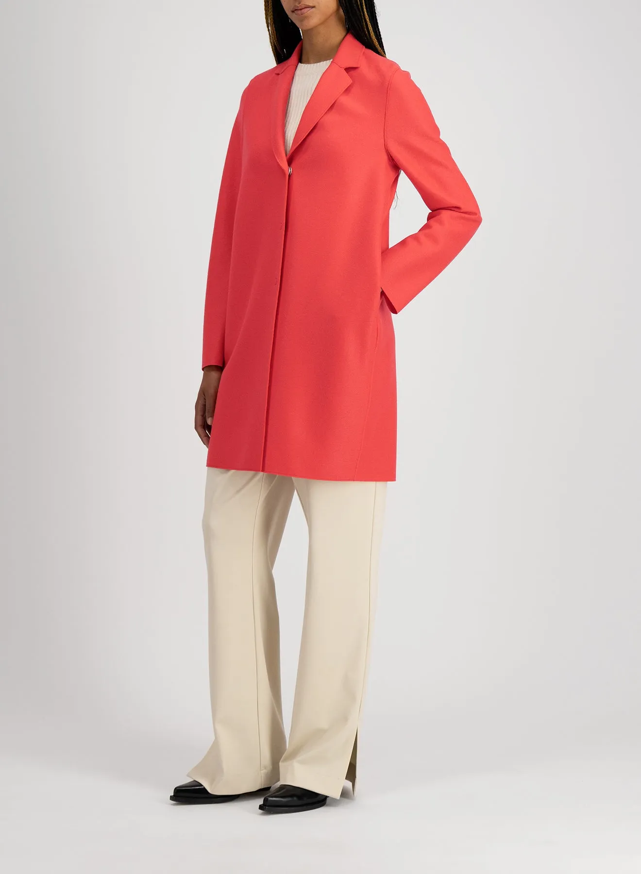 Cocoon coat in light pressed wool