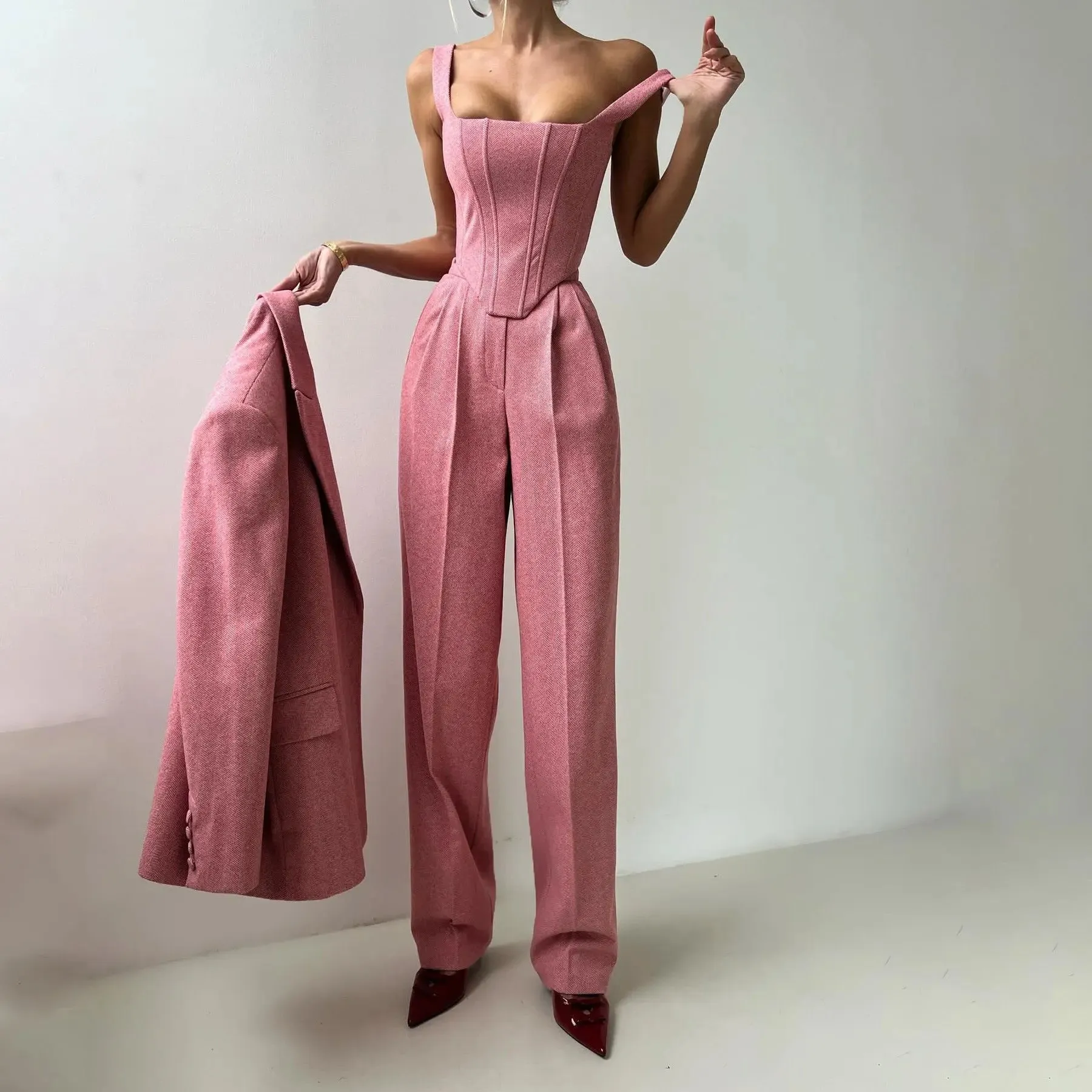 Crisp Fishbone Suit - Womens Fashion Outfit