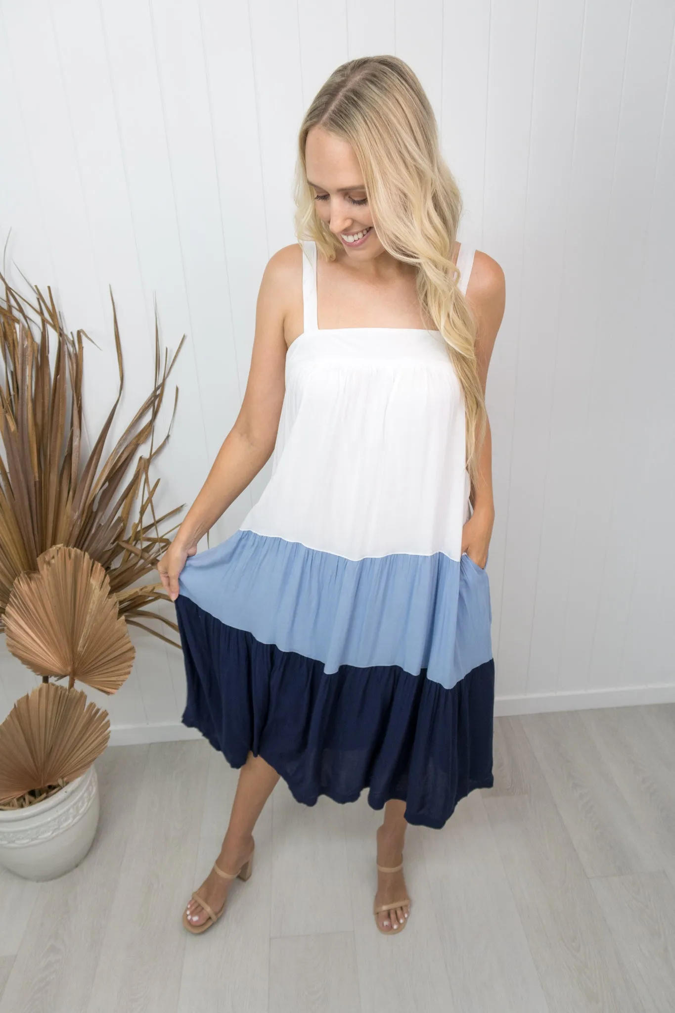 Cyprus Dress- White/blue/navy
