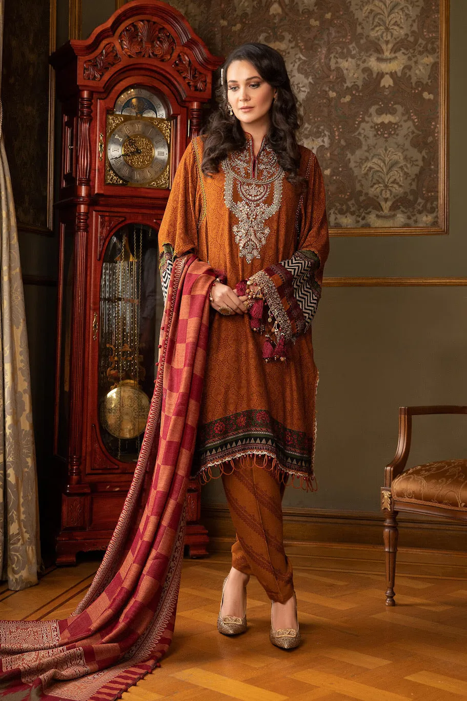 DL-908-Rust | Maria B Winter Linen Unstitched Collection 2021 | Unstitched Embroidered Linen Suits