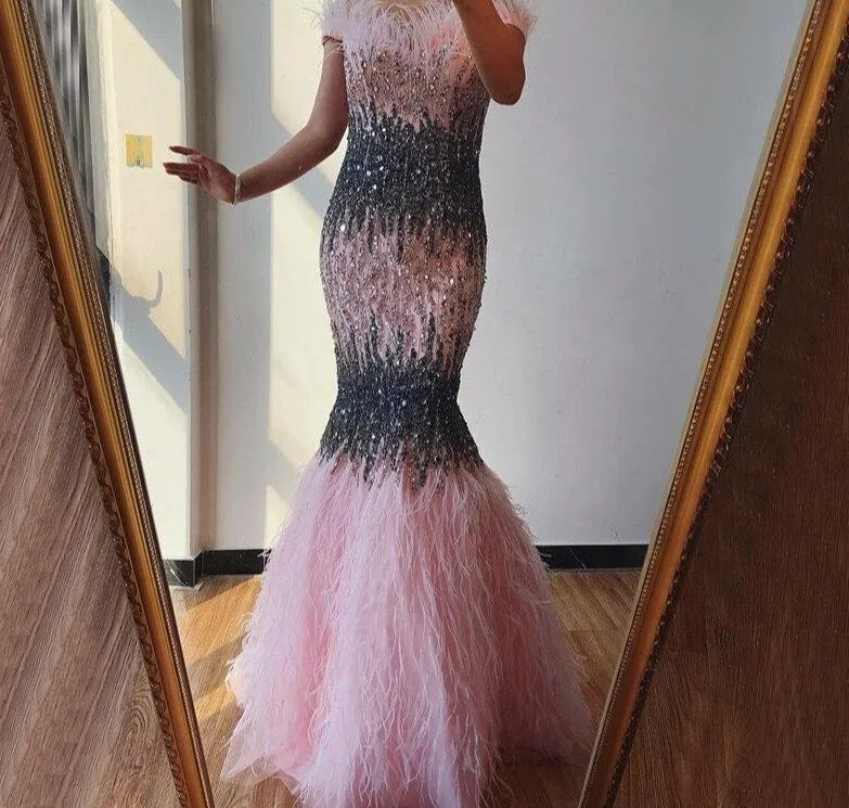 Dubai Design Grey Luxury Sexy Evening Dresses Crystal Feathers Off Shoulder Formal Dress