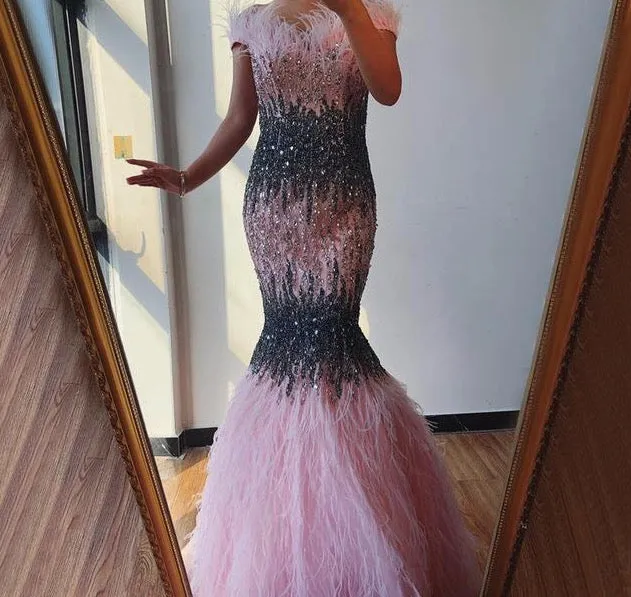 Dubai Design Grey Luxury Sexy Evening Dresses Crystal Feathers Off Shoulder Formal Dress