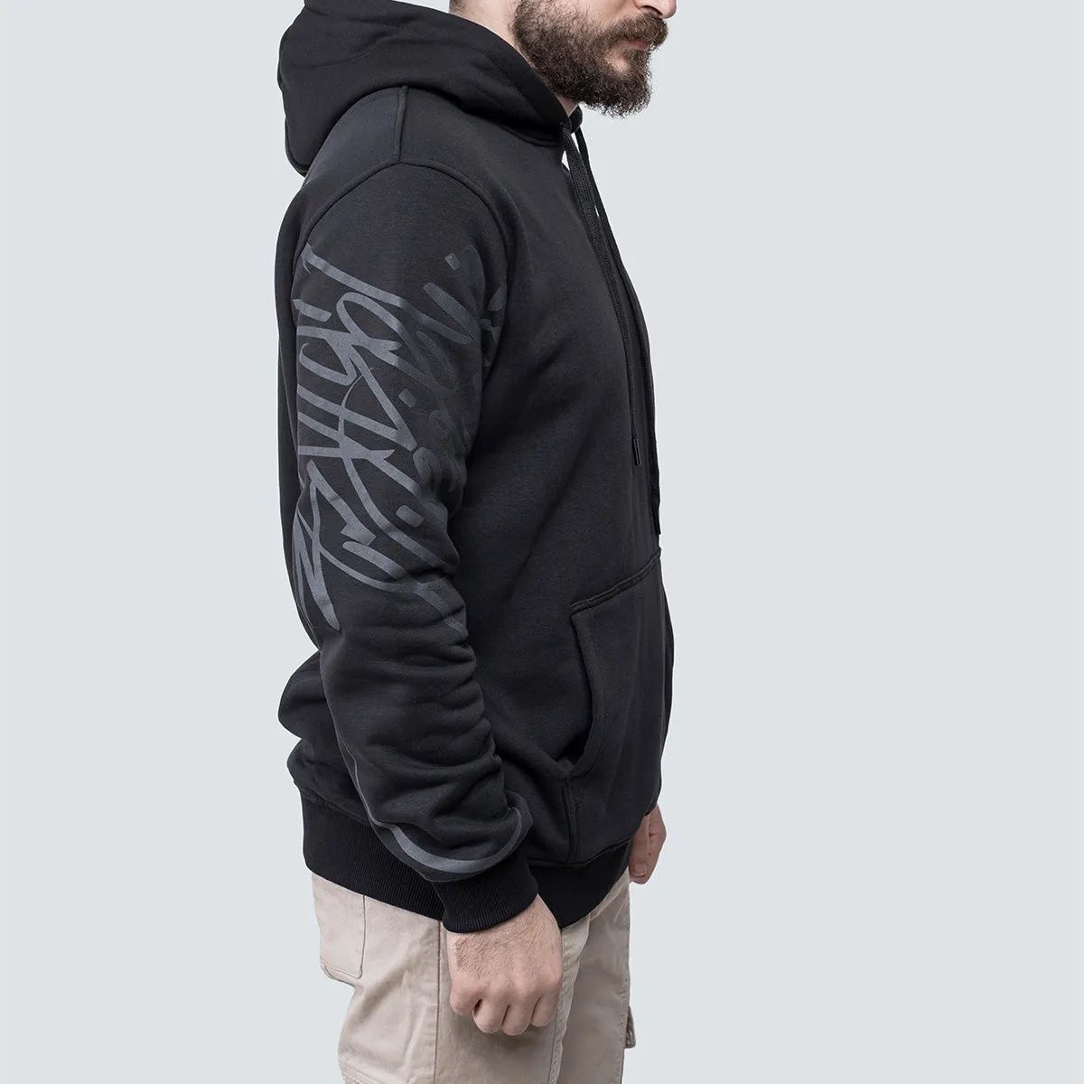 Feek Entawa Hoodie. Black