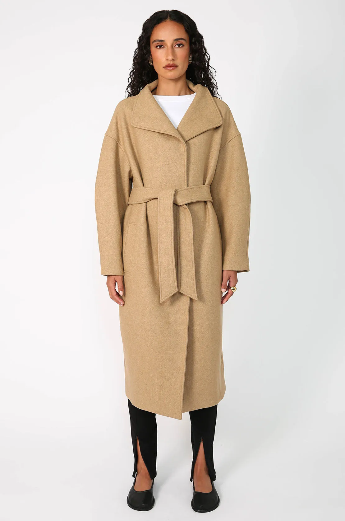 funnel coat / camel