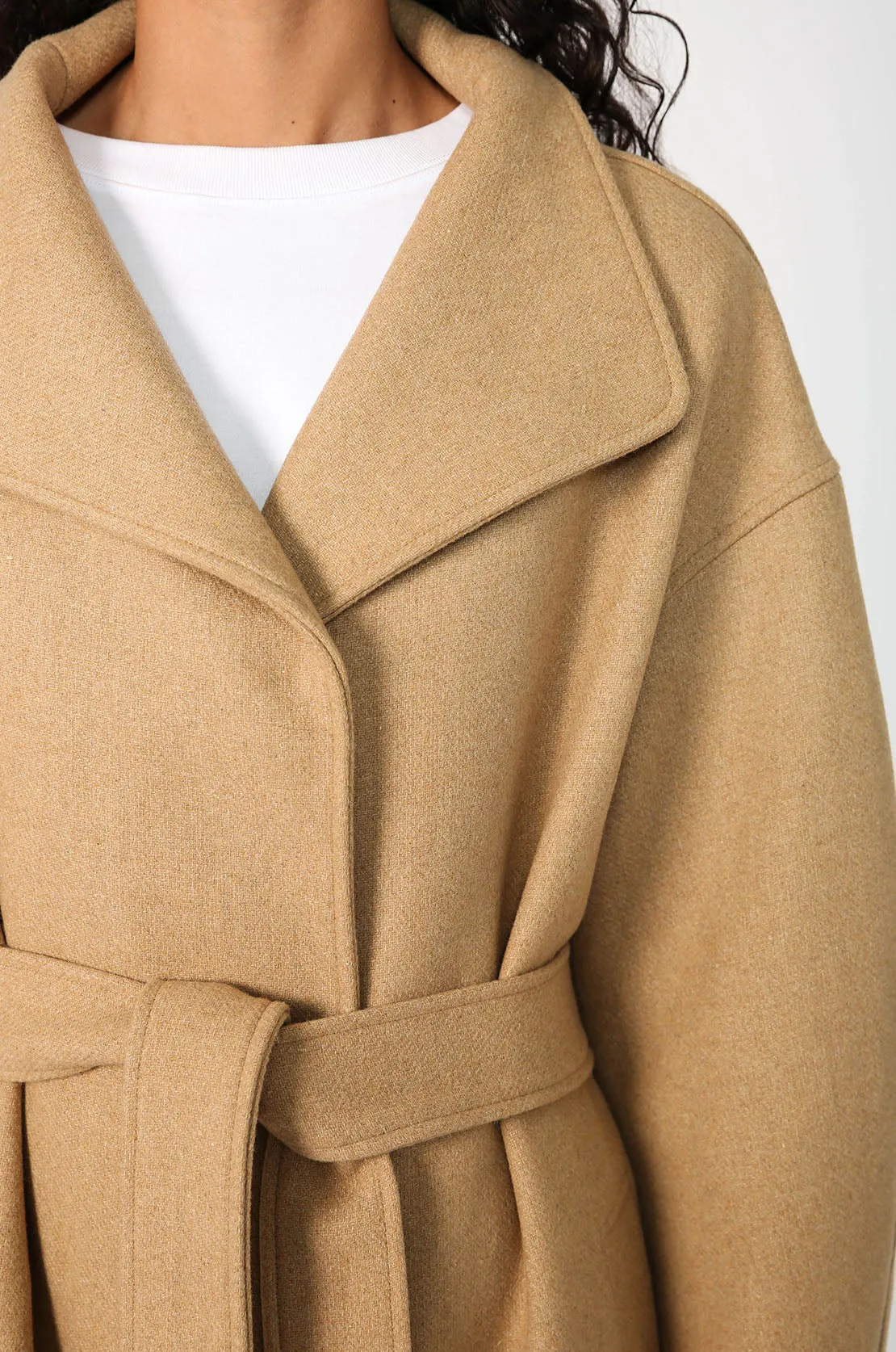 funnel coat / camel