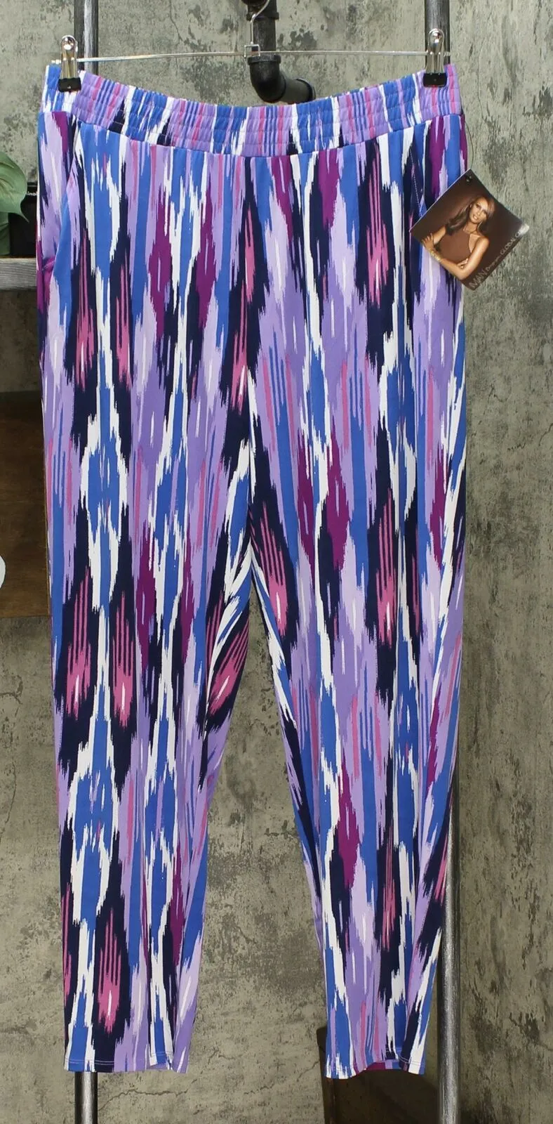 IMAN Women's City Chic Ikat Jersey Knit Ankle Pants