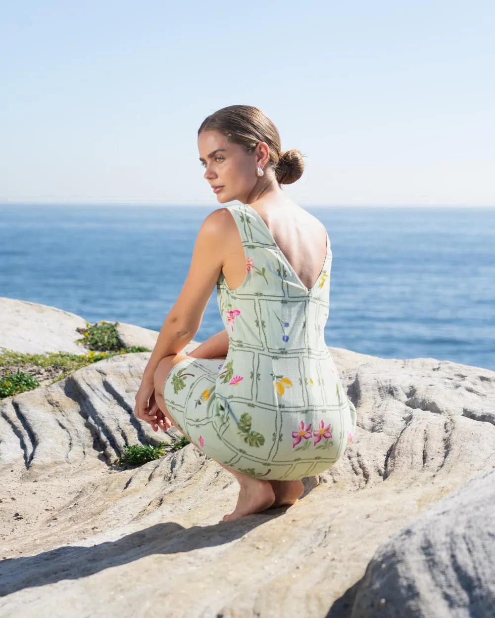 IRIS SHIFT DRESS || SAGE