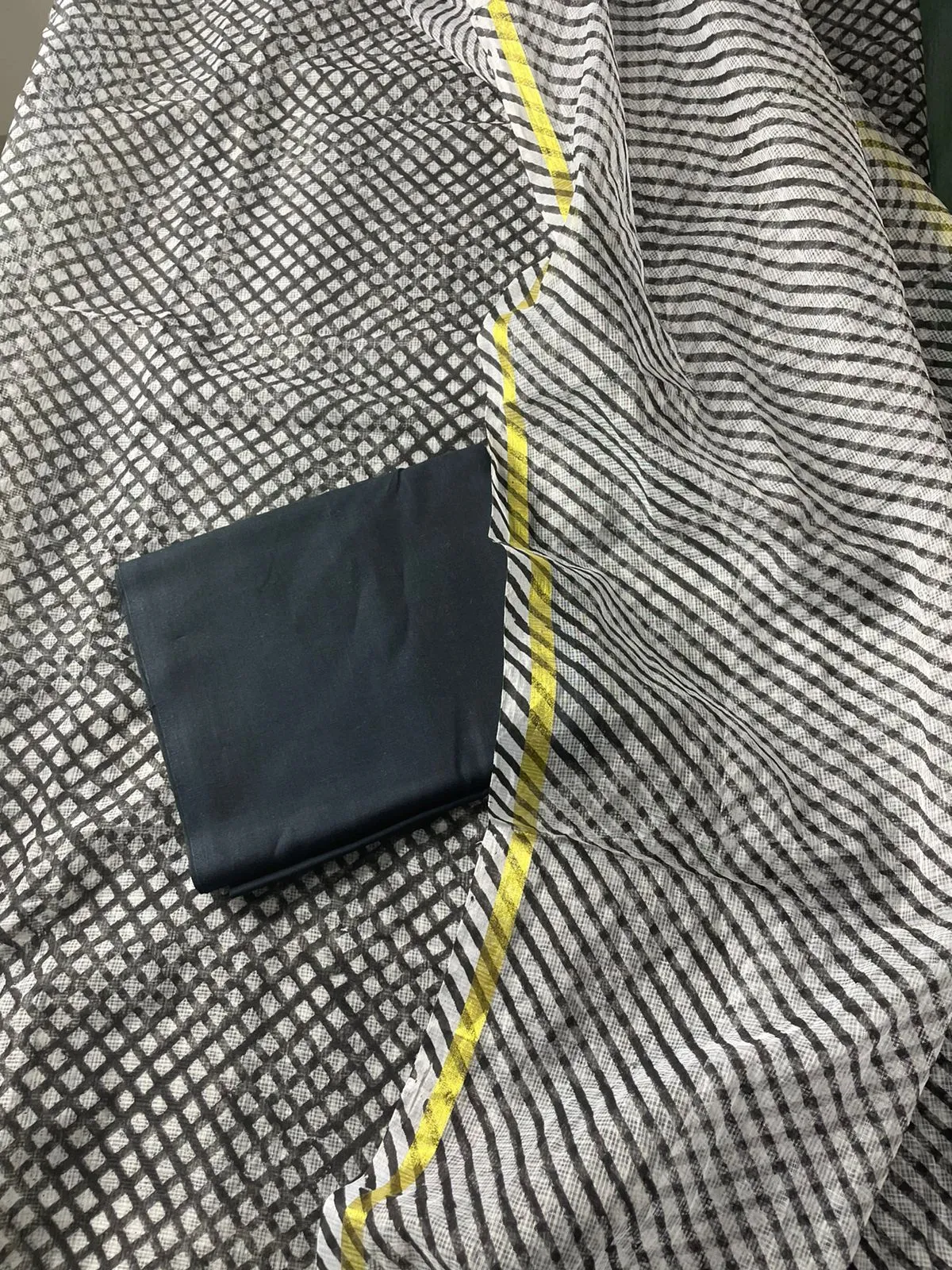 Kota Leheriya hi Suit  In Black