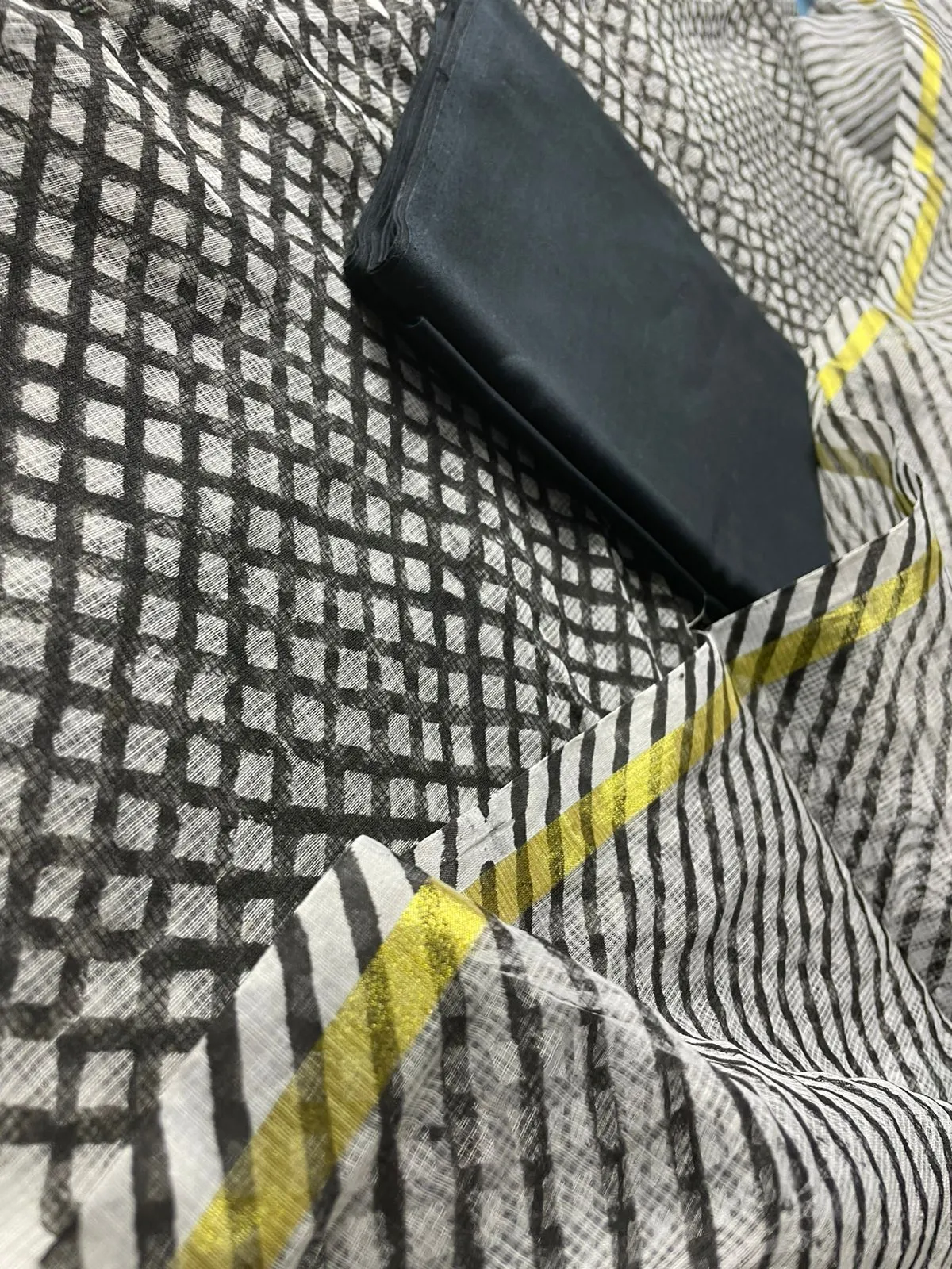 Kota Leheriya hi Suit  In Black