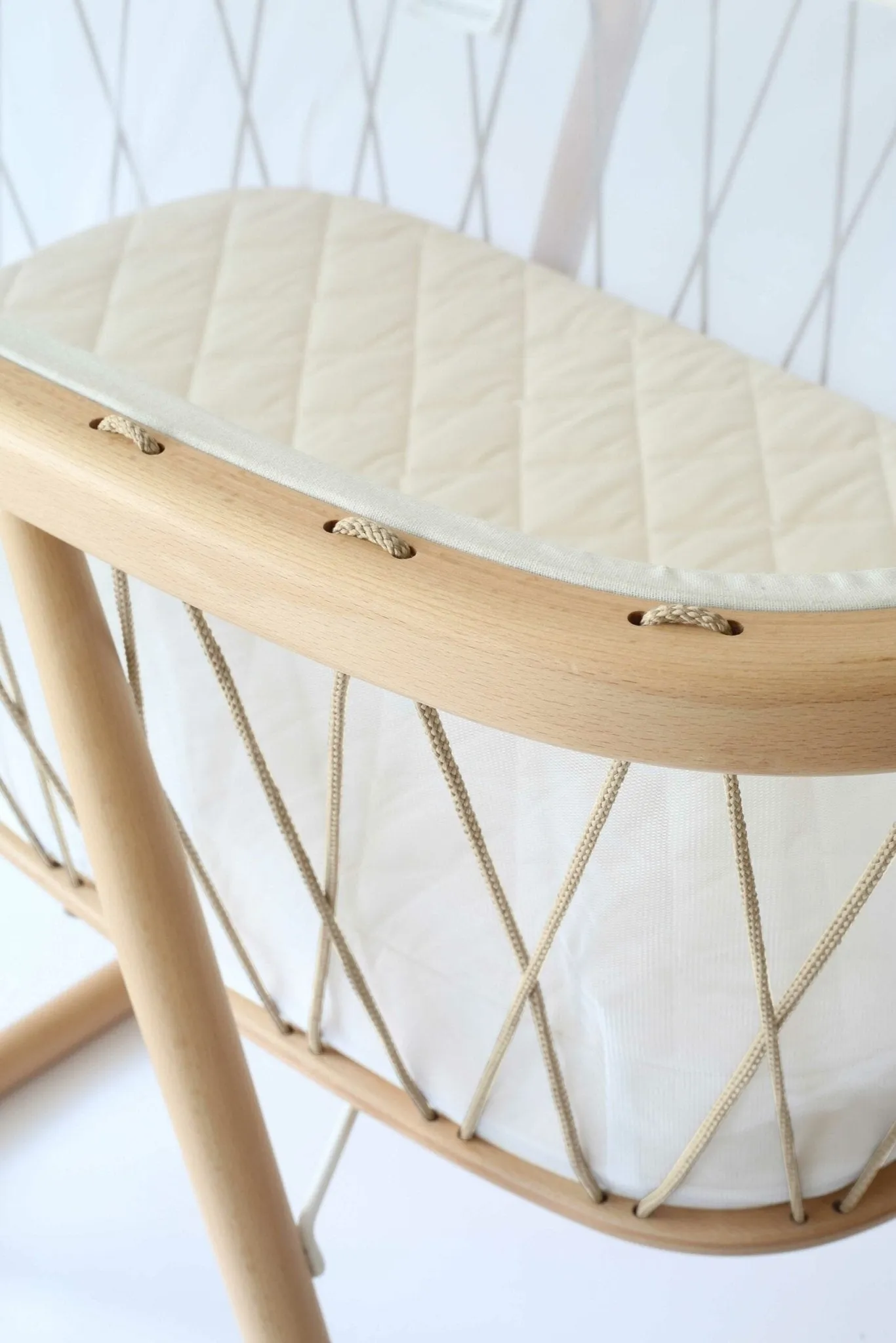 KUMI Mesh Bassinet with Mattress by Charlie Crane
