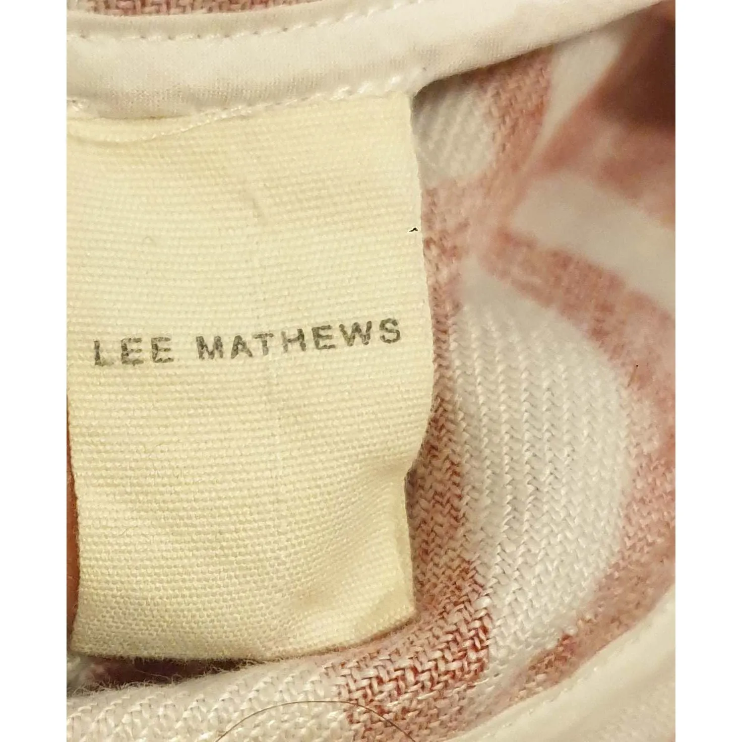 Lee Mathews preloved red 100% linen skirt with pretty white print size ) (best fits size 6-8)
