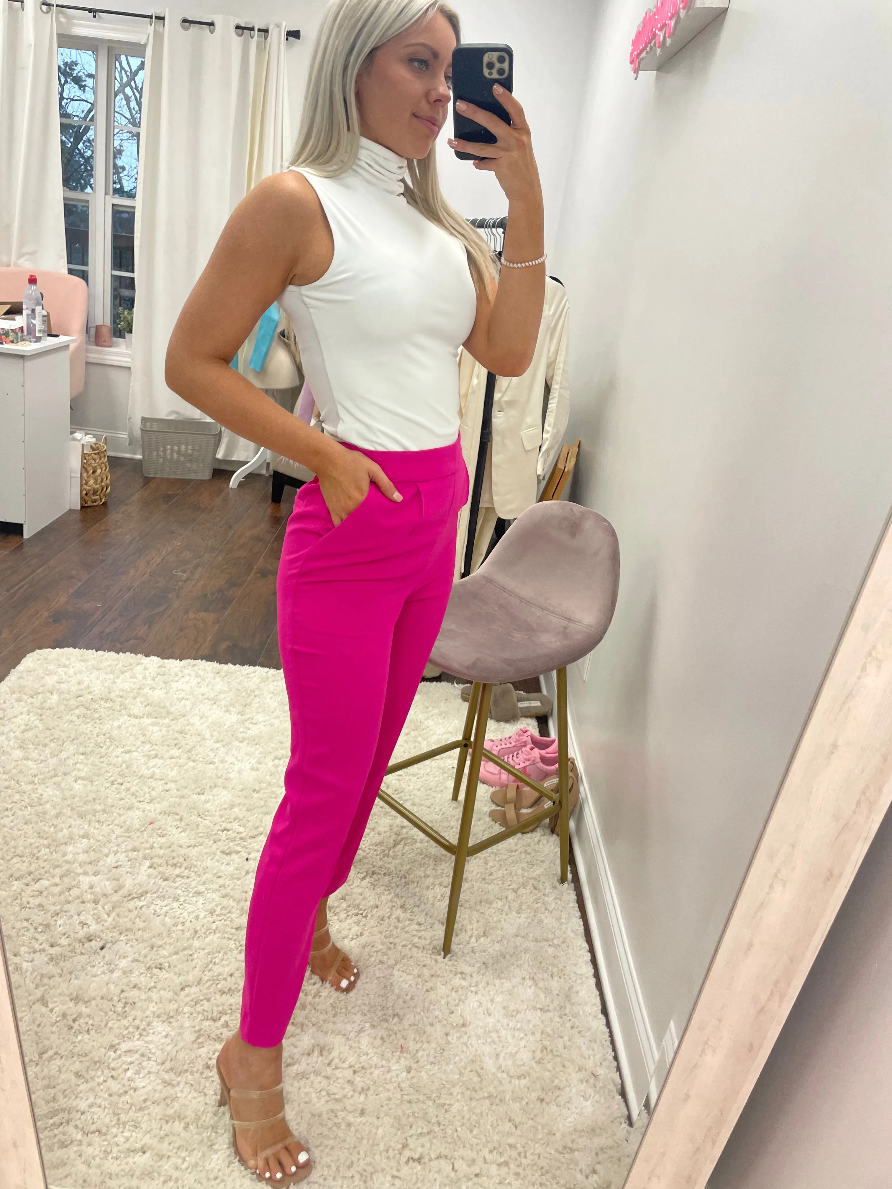 Macey Tapered Pants- Hyper Pink