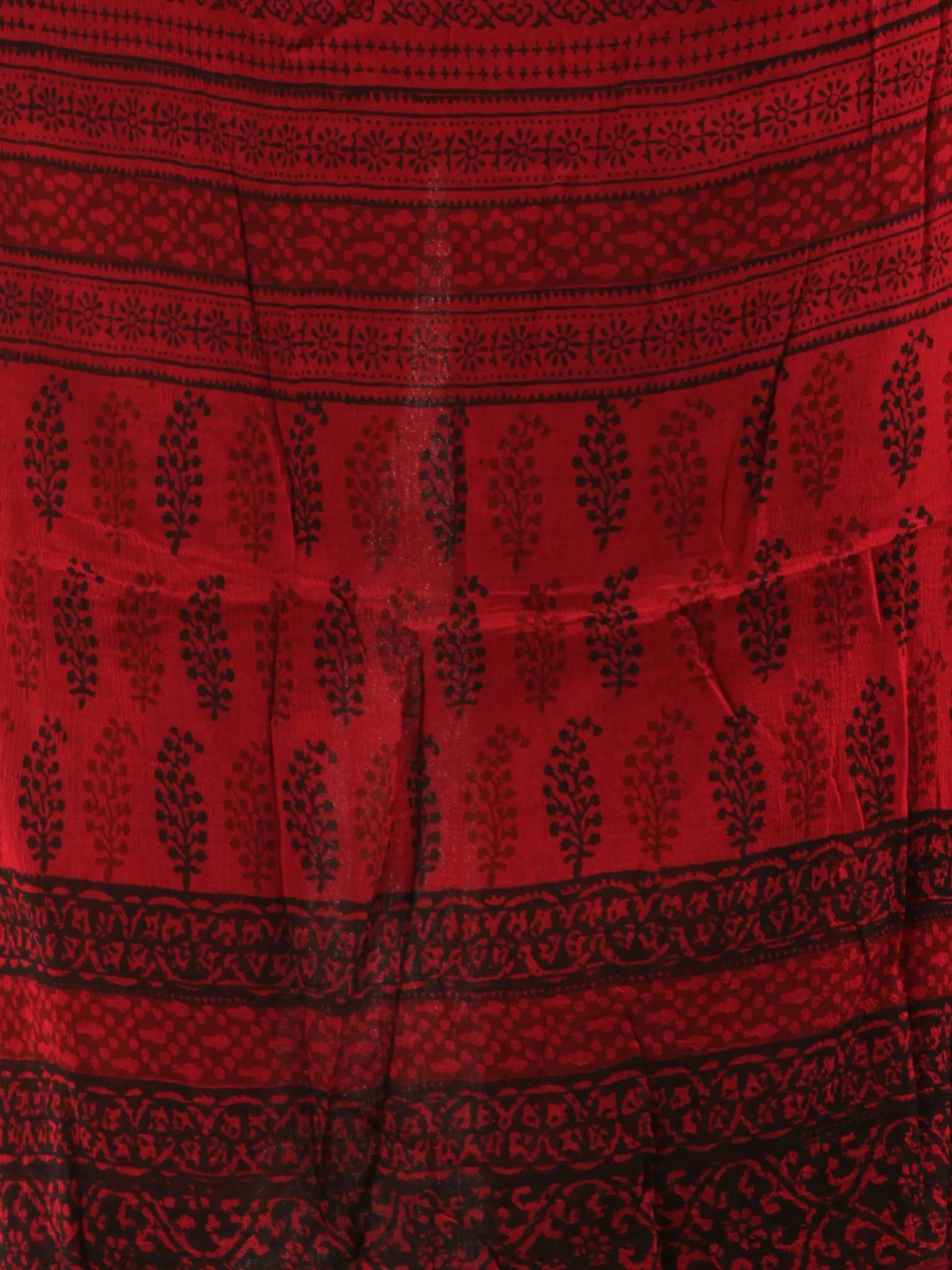 Magenta Black Red Bagh Hand Block Printed Cotton Suit-Salwar Fabric With Chiffon Dupatta (Set of 3) - SU01HB413