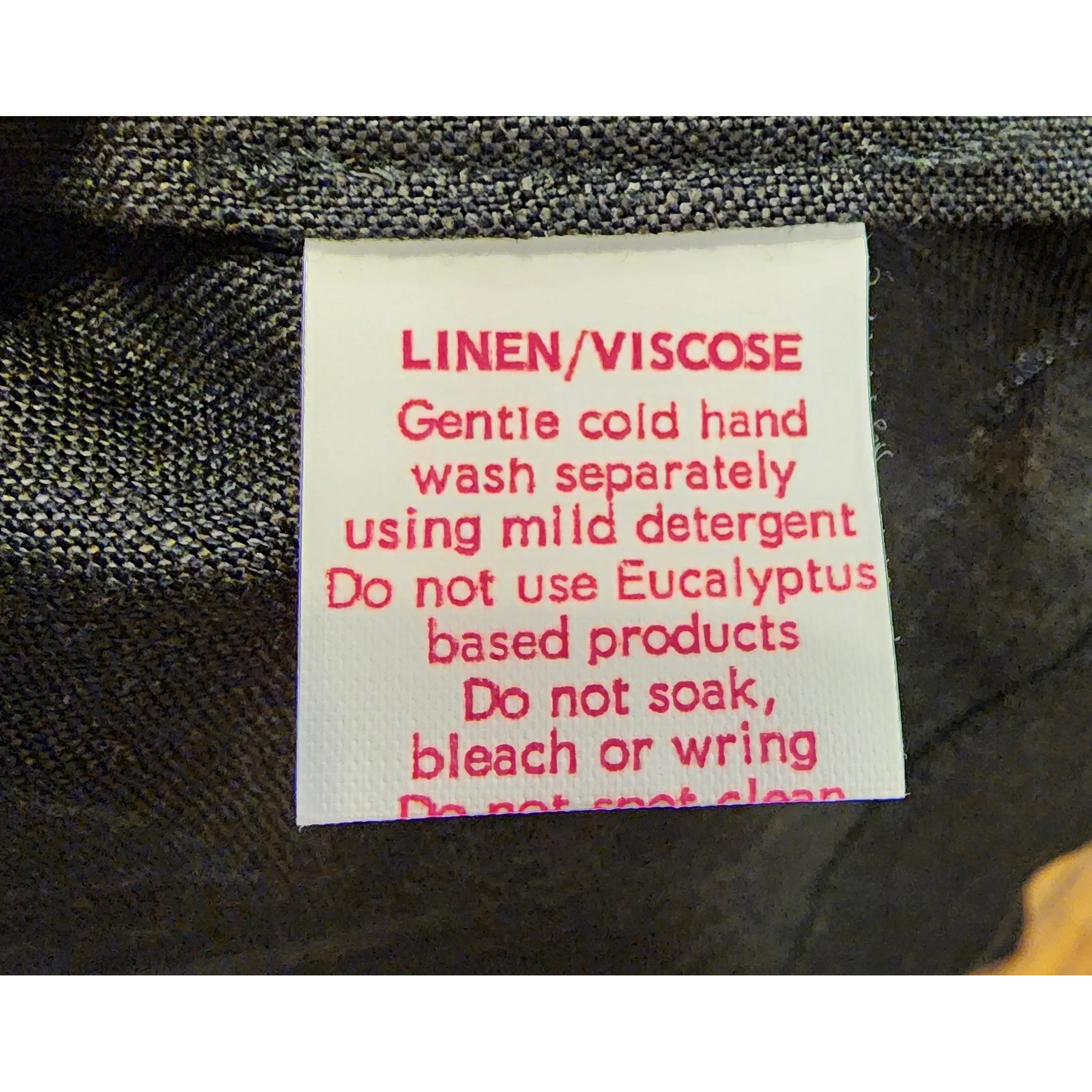 Obus preloved black linen-viscose adjustable sleeveless top size 0 (best fits sizes 6-8)