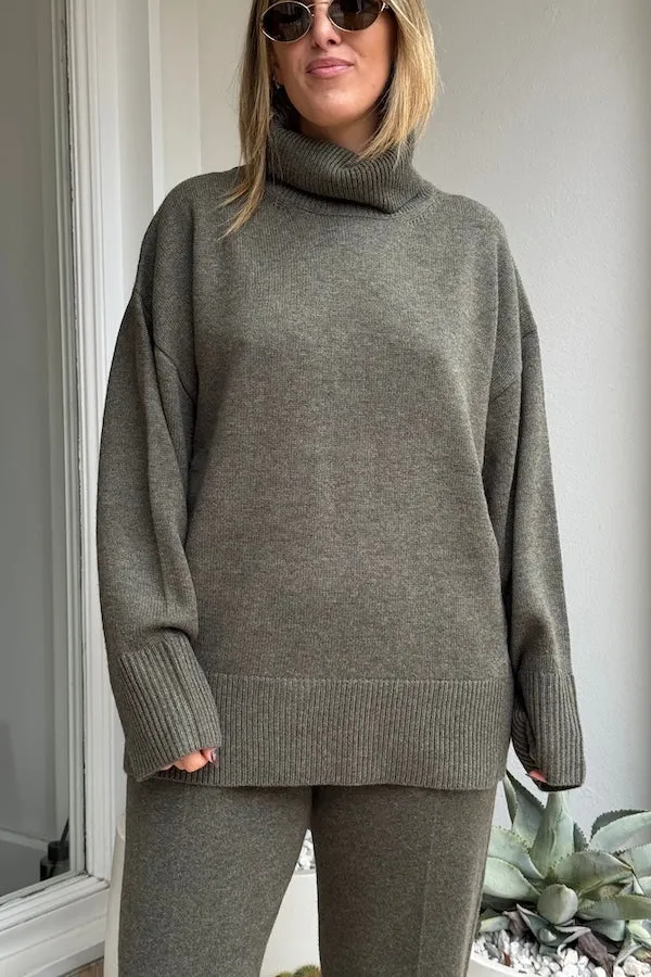 Pascal Cashmere Blend Turtleneck Army Green