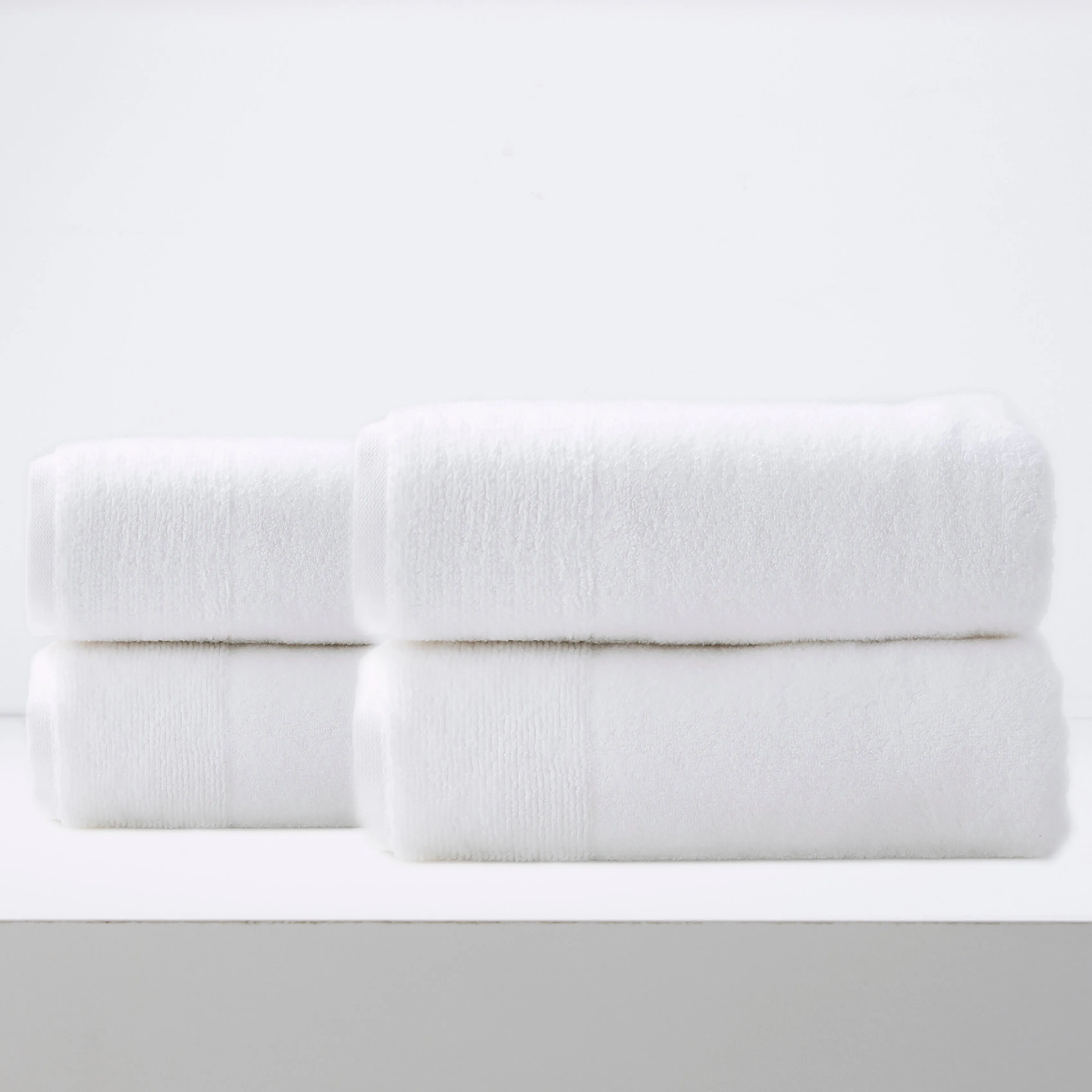 Renee Taylor Aireys 650 GSM Zero Twist 4 Pack Bath Sheet Snow