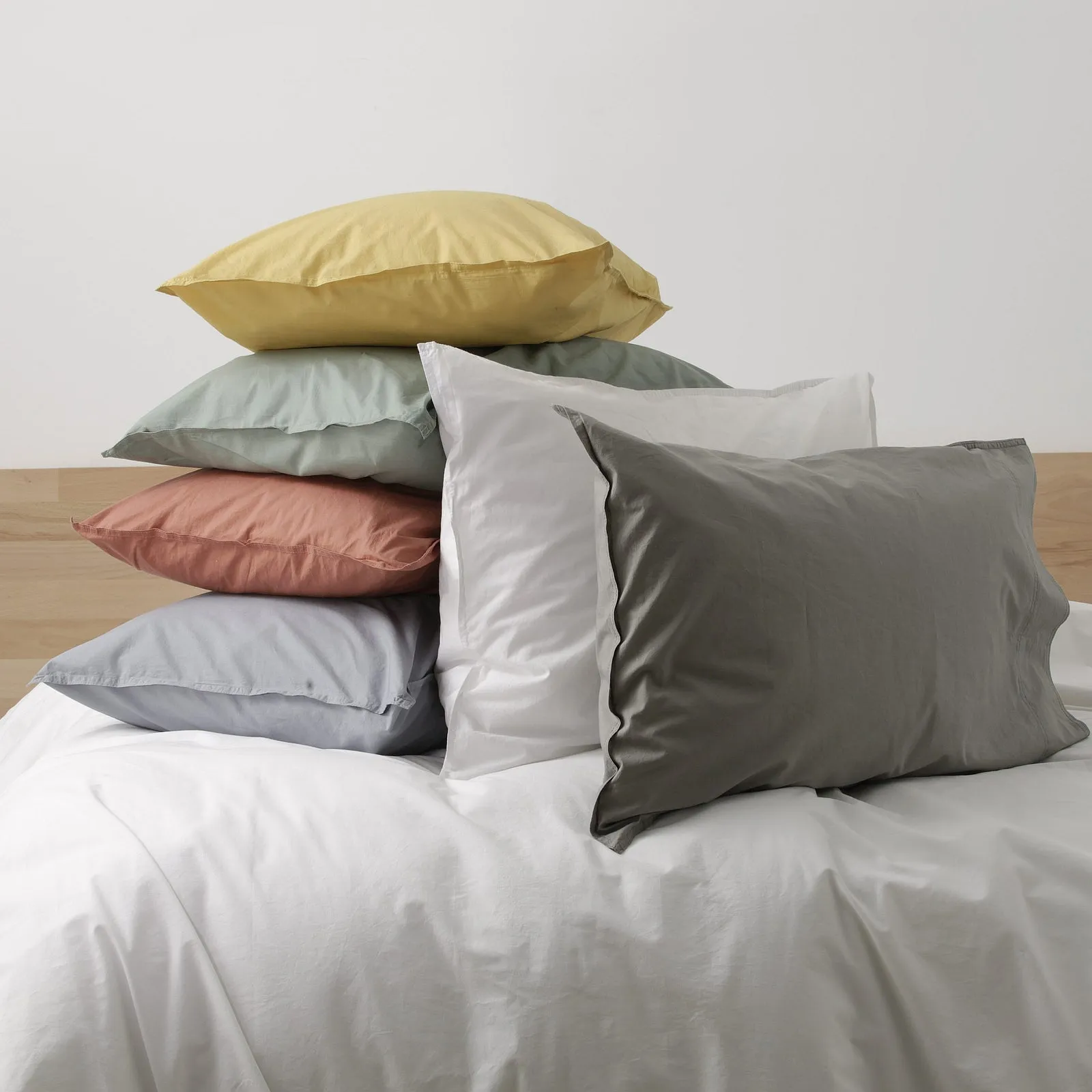 Renee Taylor Lorimer 300TC Stone washed Quilt Cover Set - Forest