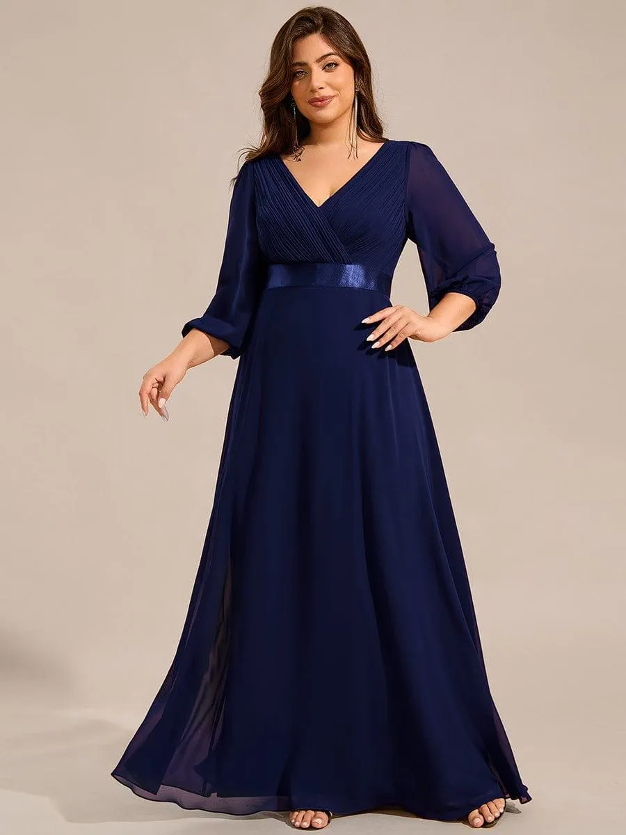 Robe de soirée trapèze taille empire en mousseline à manches longues