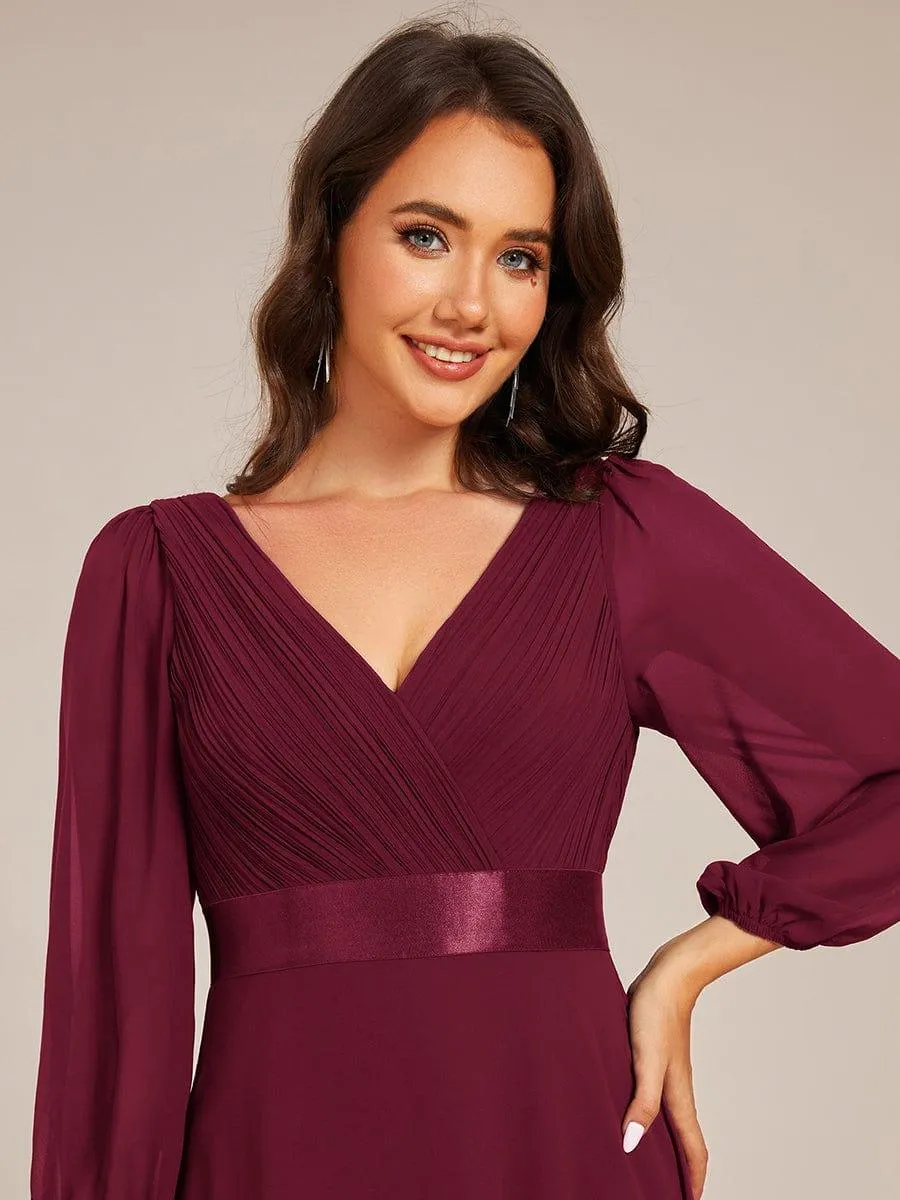 Robe de soirée trapèze taille empire en mousseline à manches longues