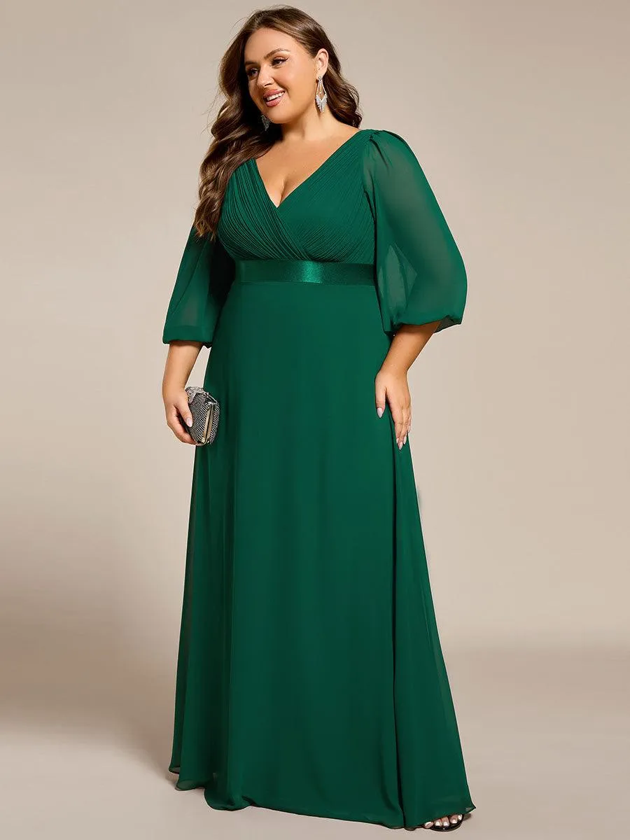 Robe de soirée trapèze taille empire en mousseline à manches longues