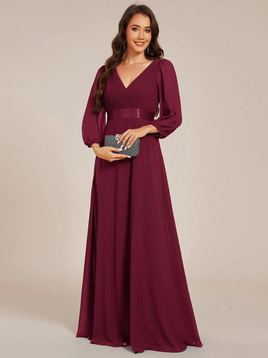 Robe de soirée trapèze taille empire en mousseline à manches longues