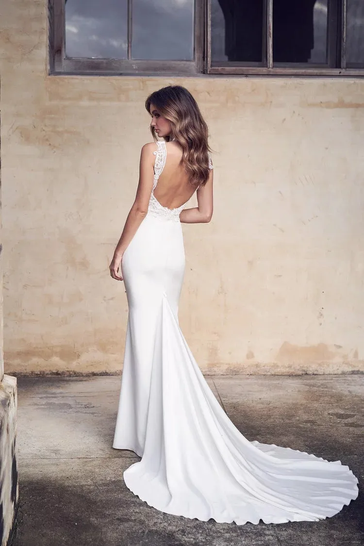 Stunning Fall Sexy V Neckline Wedding Gown Sheath Cut Trumpet Skirt Lace Appliques Made In Chiffon