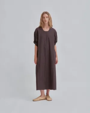 U-Neck Dress in Chocolate