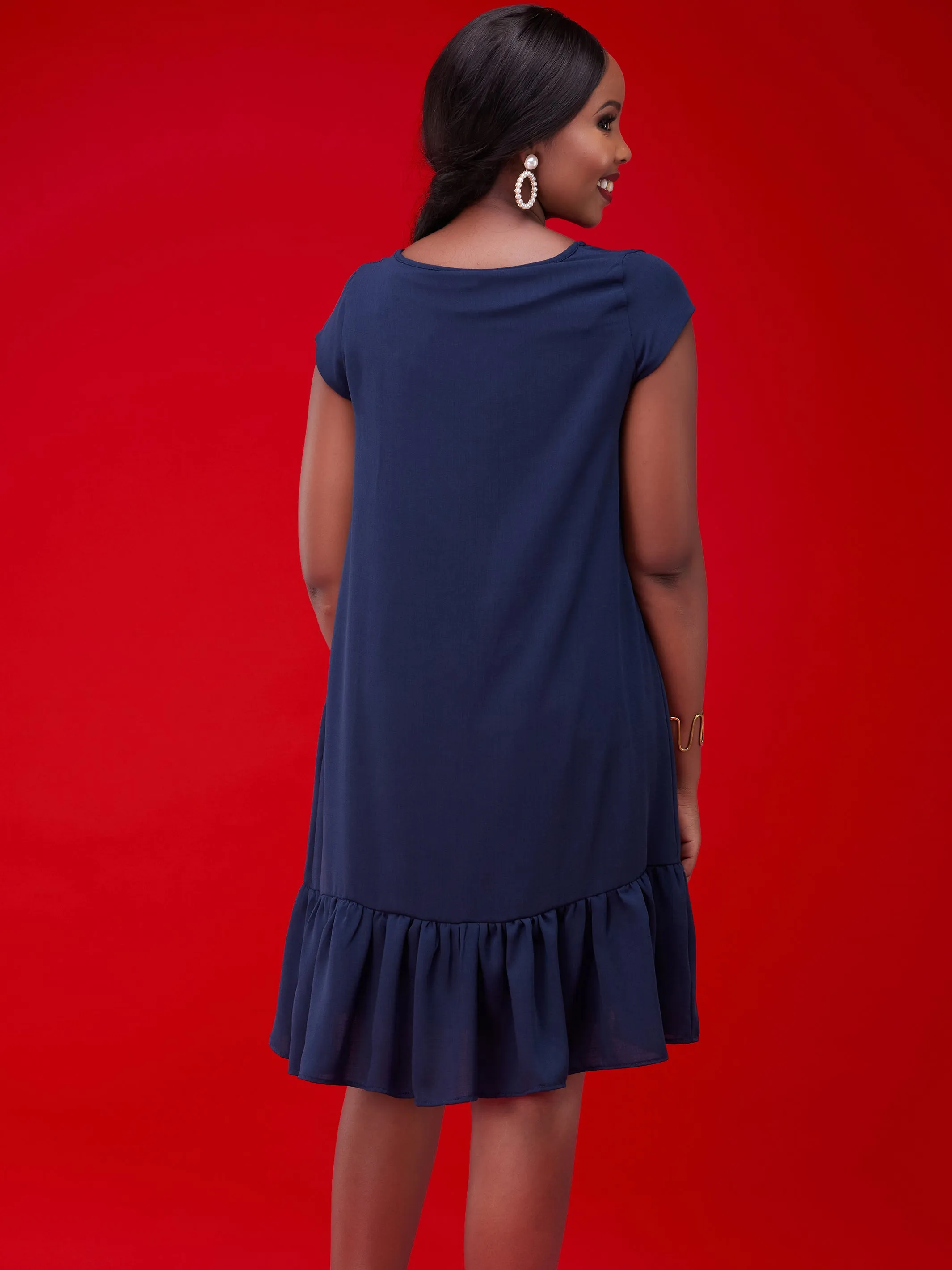 Vivo Ayana Cap Sleeved Shift Dress - Navy Blue