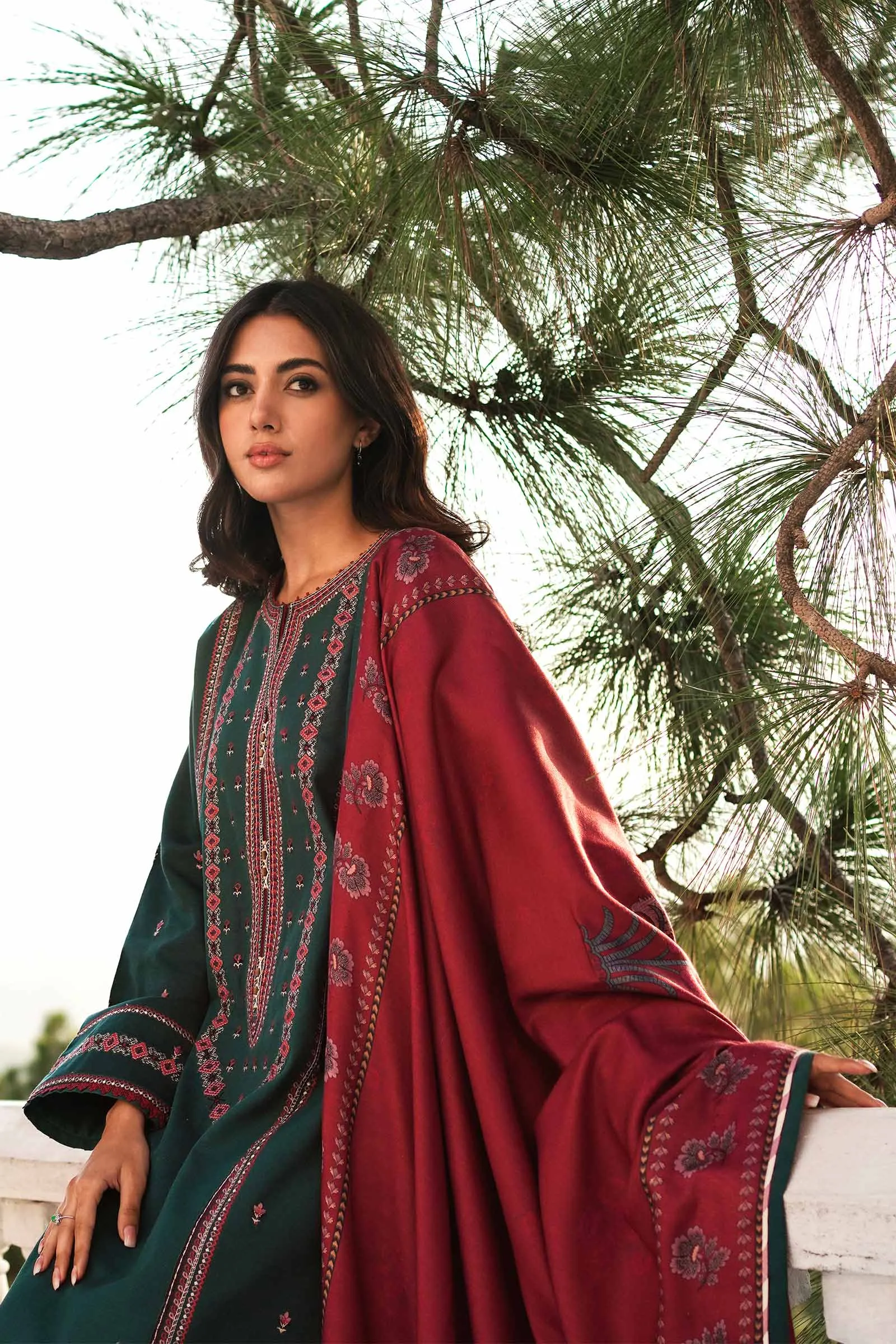 ZW22-2A | Zara Shahjahan Coco Winter Collection 2022 | Unstitched Embroidered Khaddar Linen  Suits