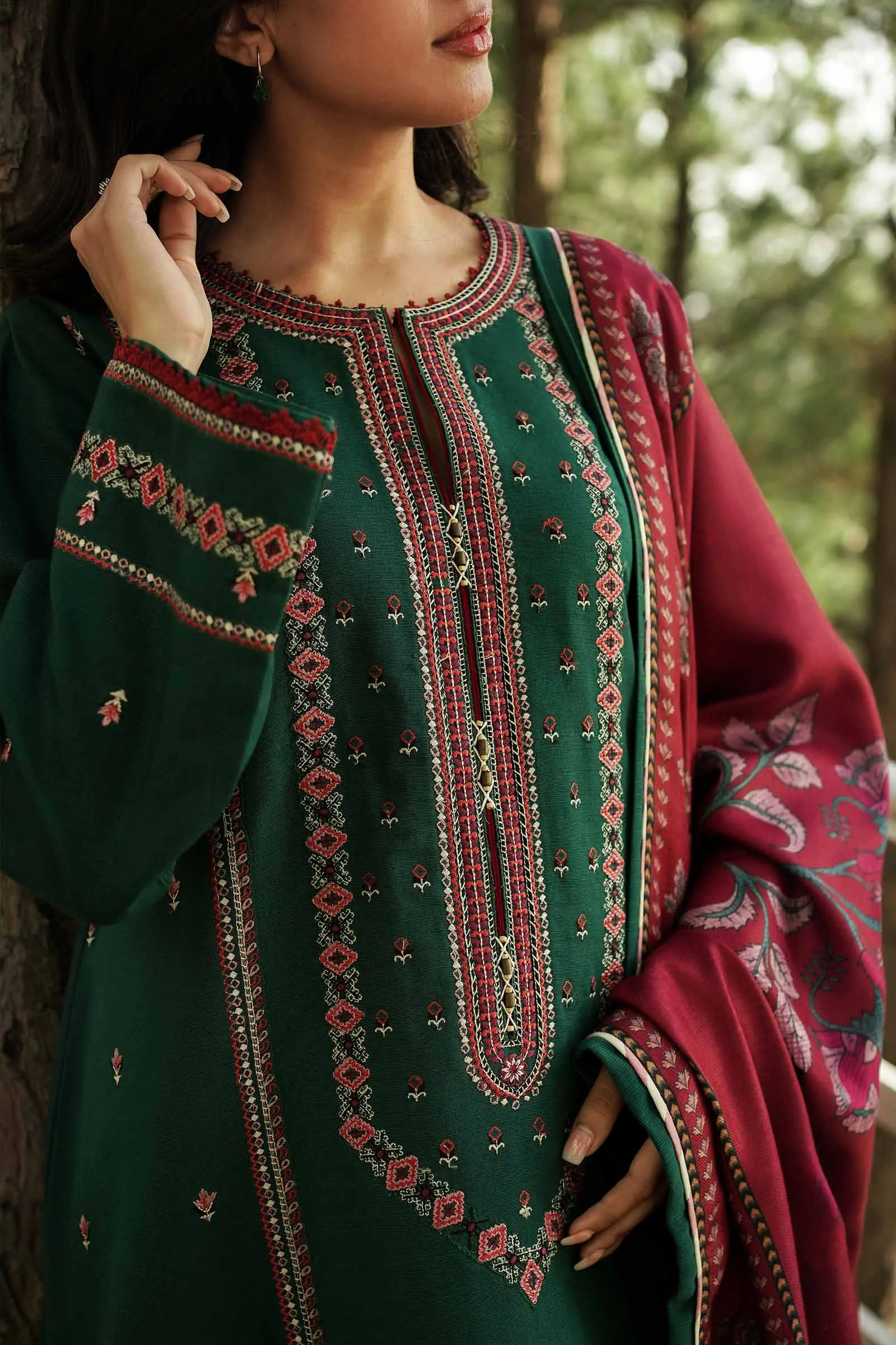 ZW22-2A | Zara Shahjahan Coco Winter Collection 2022 | Unstitched Embroidered Khaddar Linen  Suits